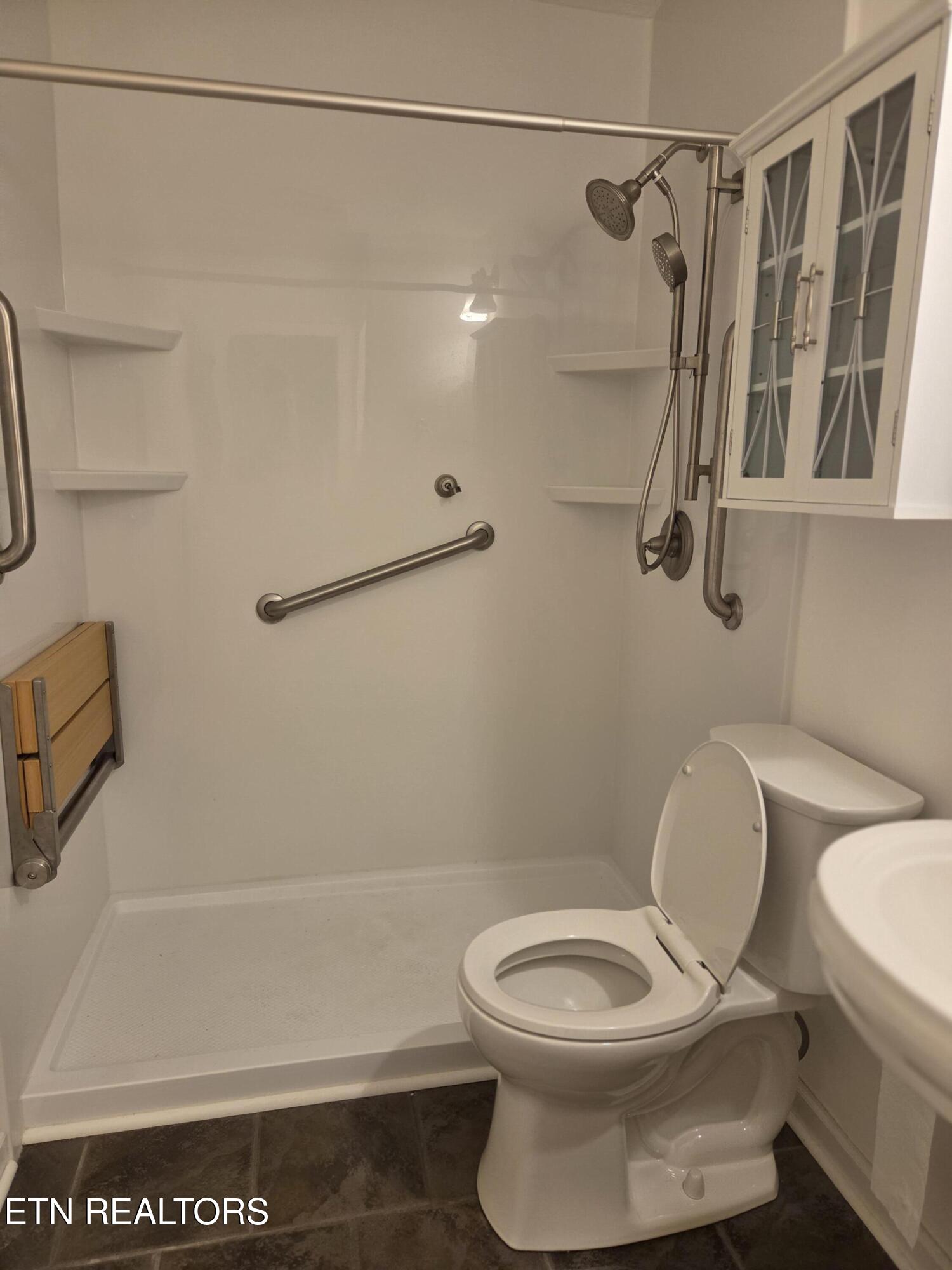214 Wooddale Street Maryville TN 37801