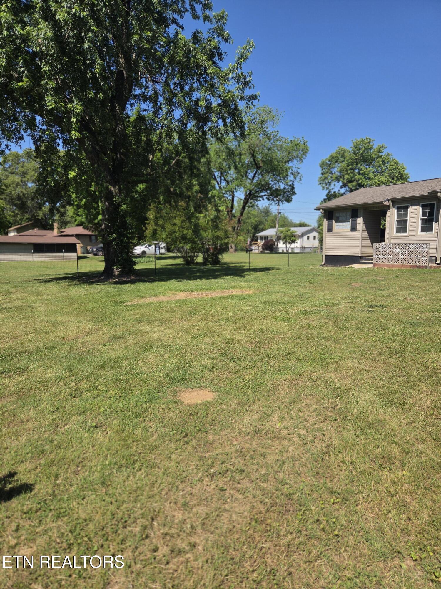 214 Wooddale Street Maryville TN 37801