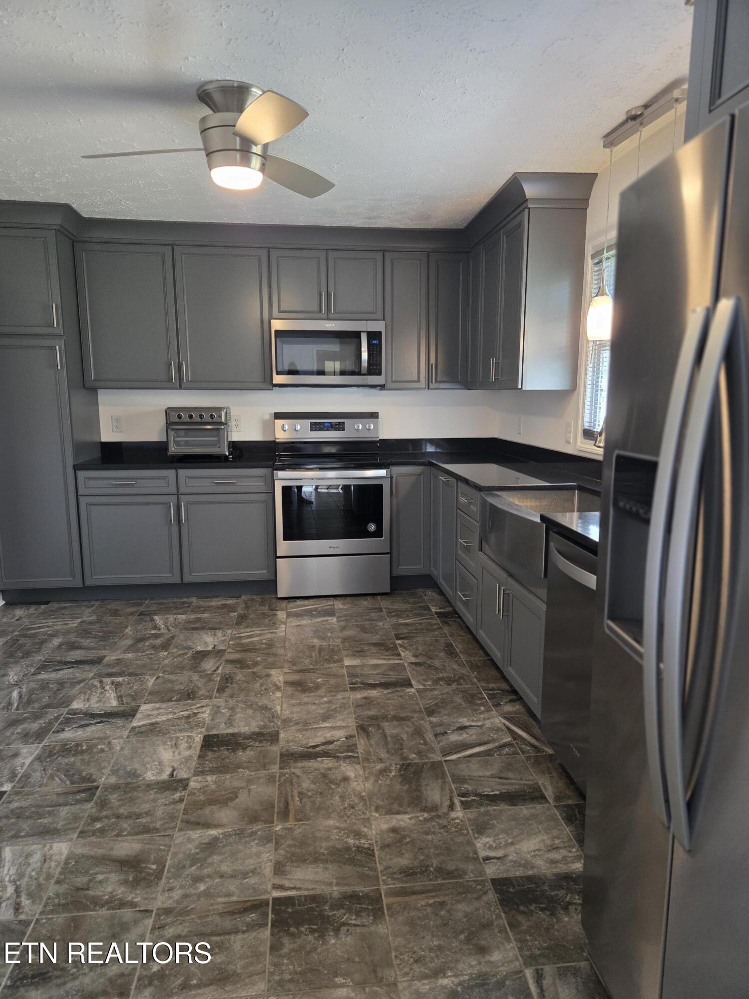 214 Wooddale Street Maryville TN 37801