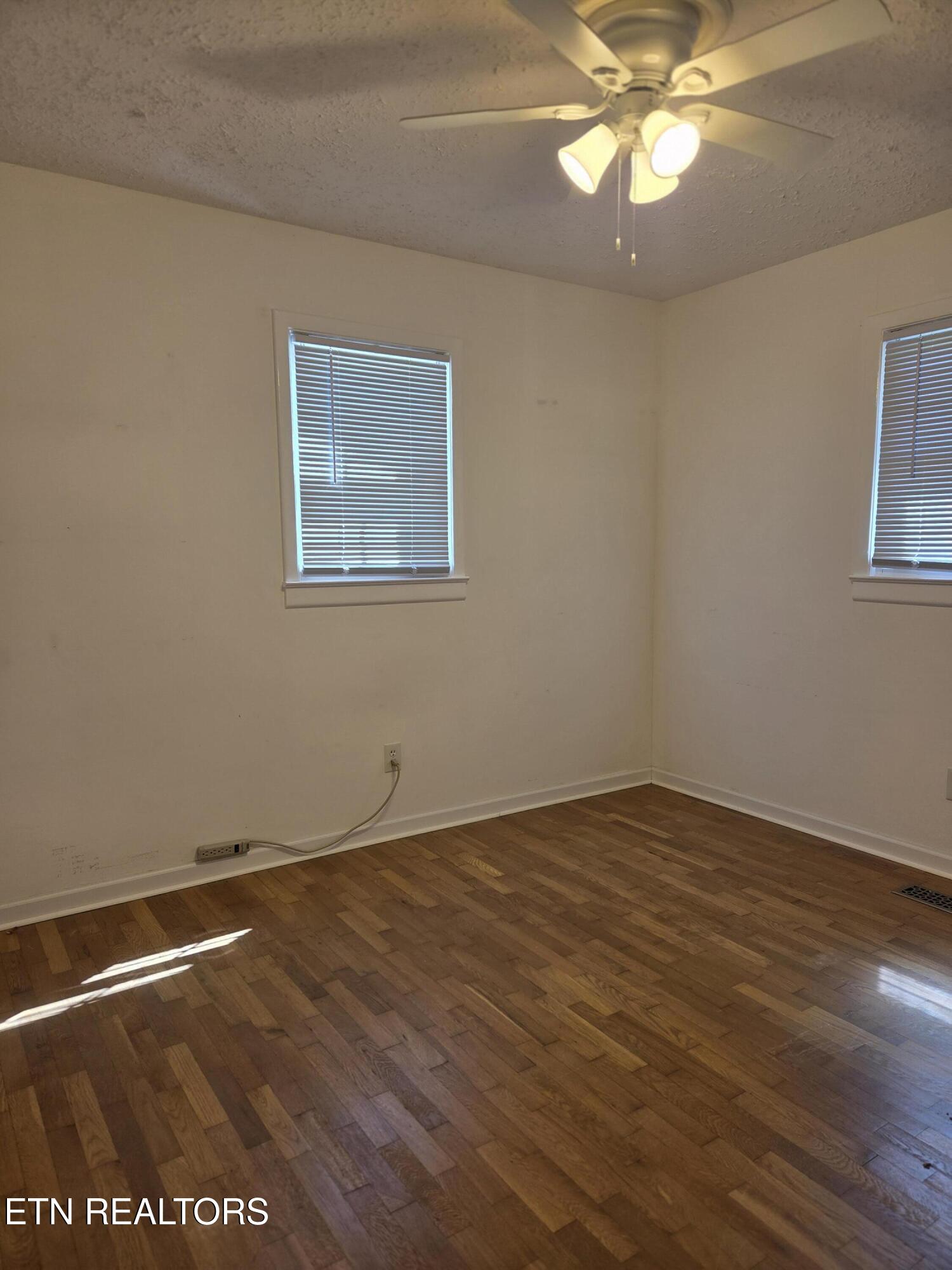 214 Wooddale Street Maryville TN 37801