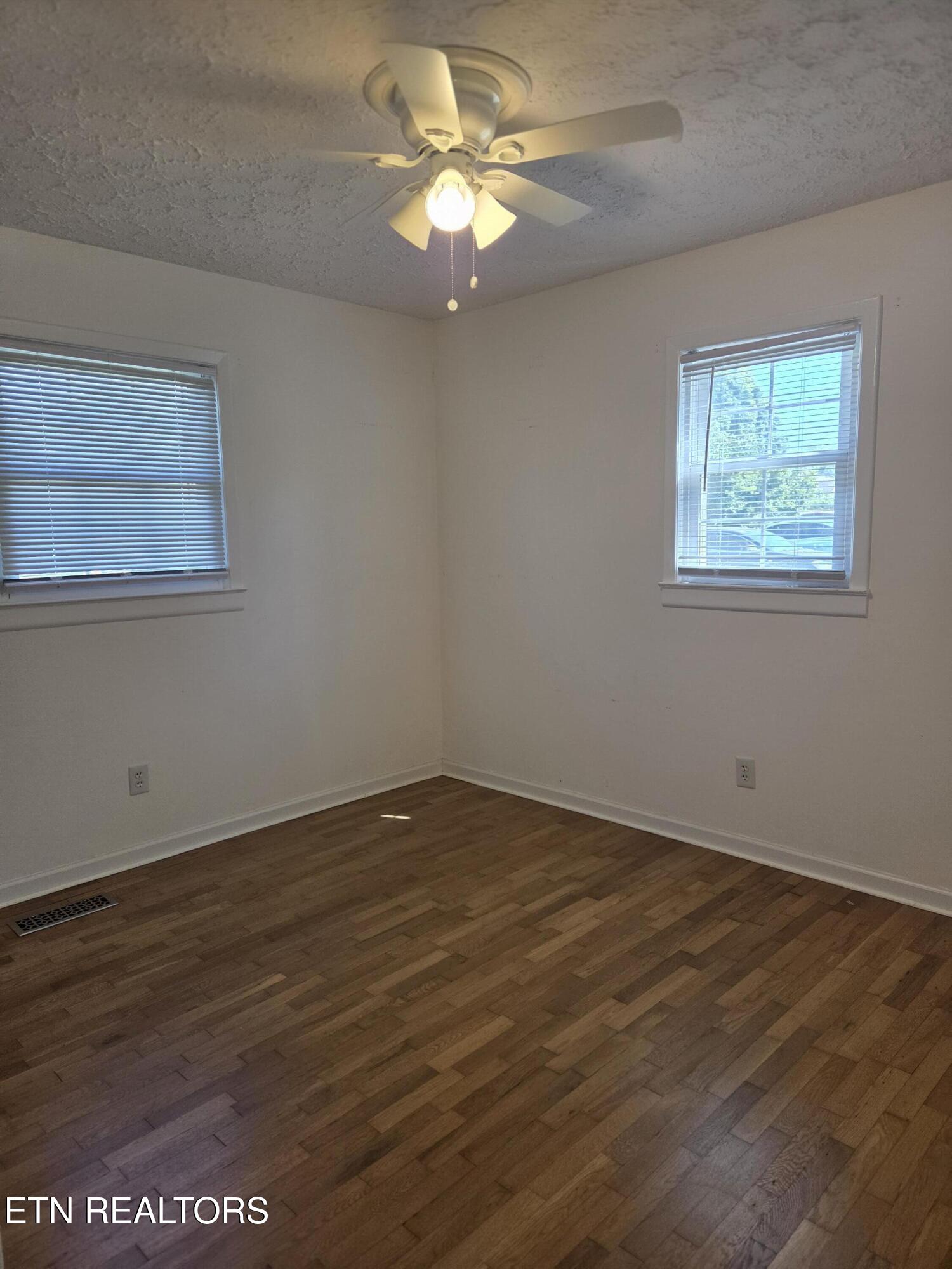 214 Wooddale Street Maryville TN 37801