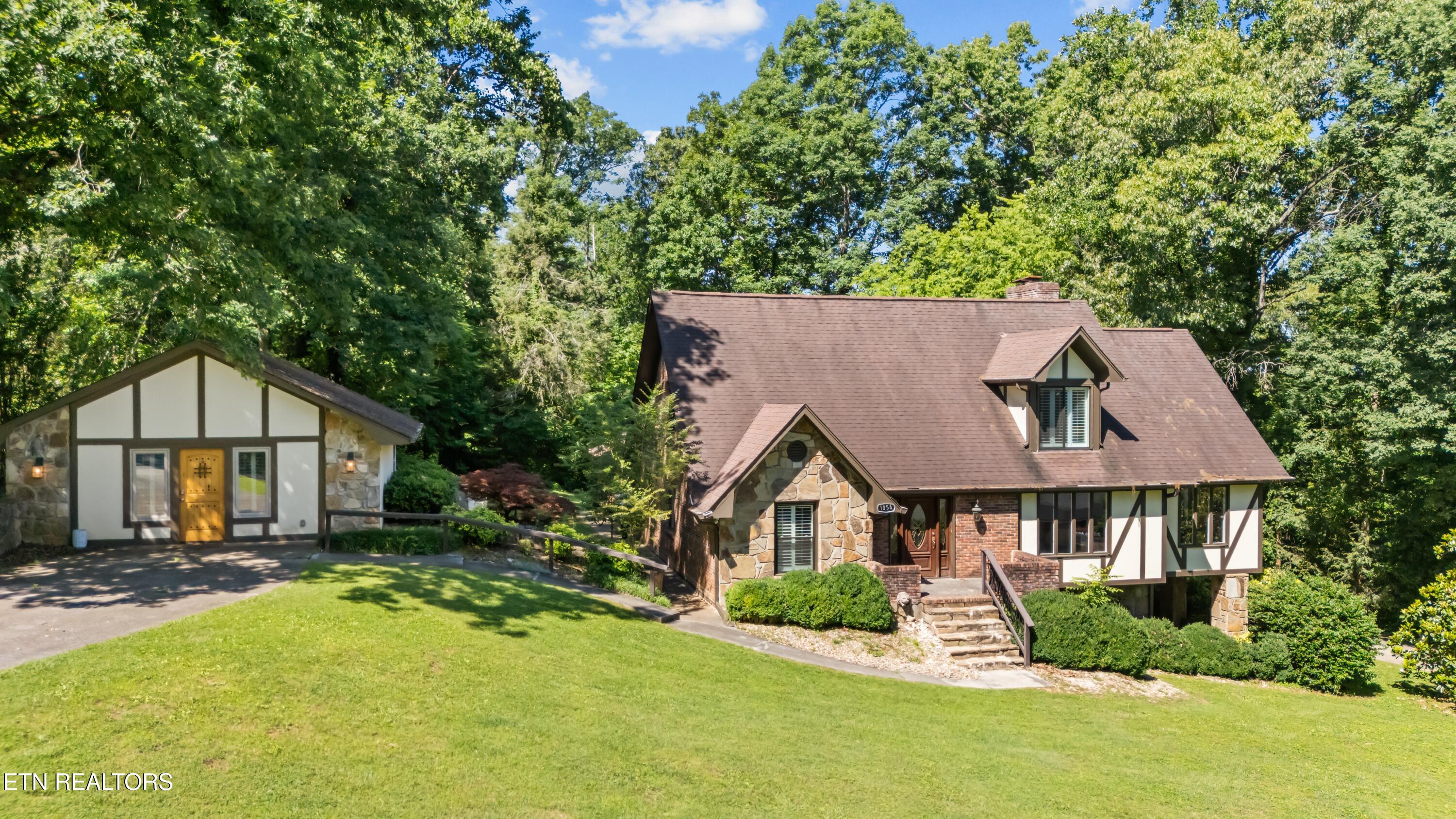 1056 Topside Drive Sevierville TN 37862