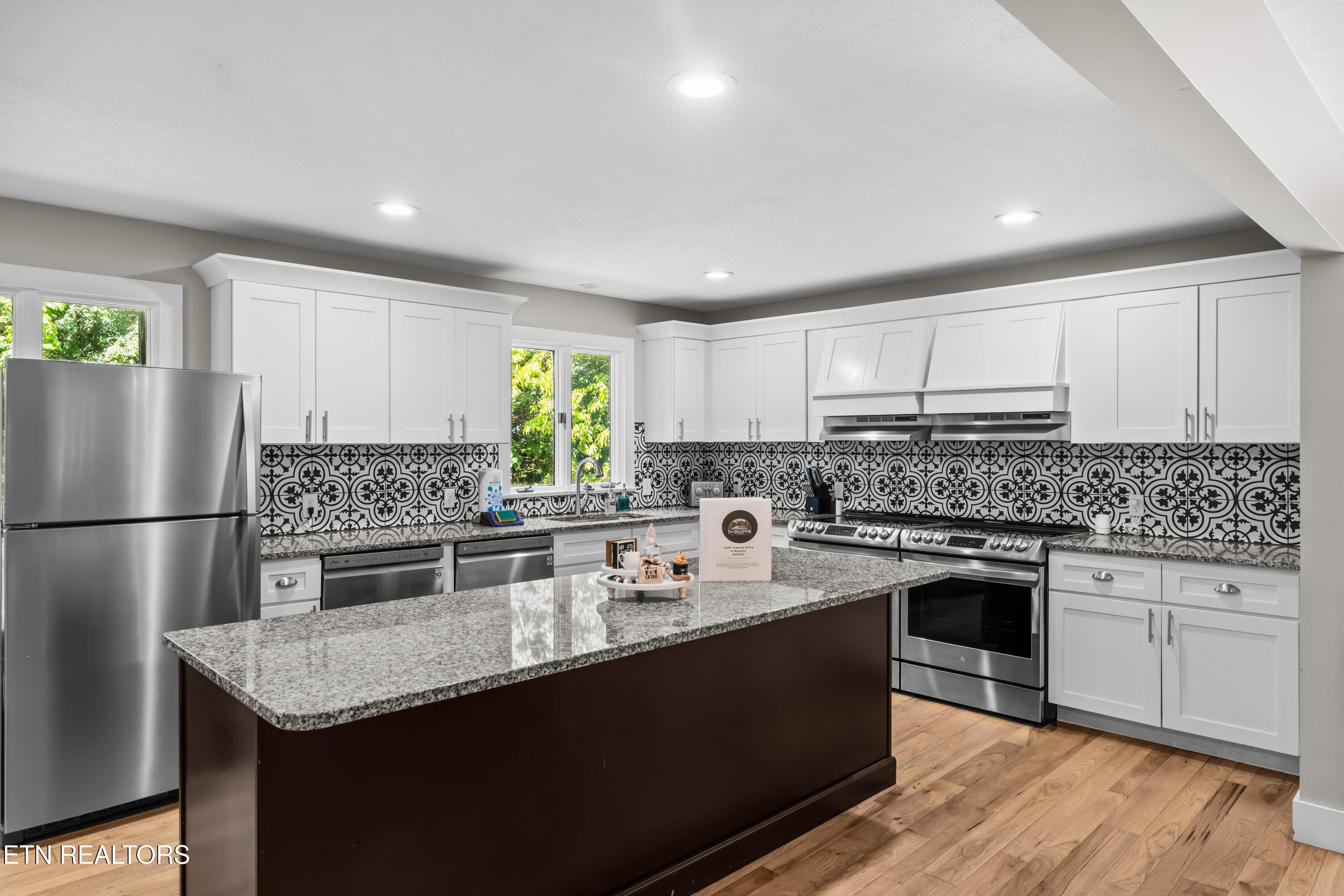 1056 Topside Drive Sevierville TN 37862