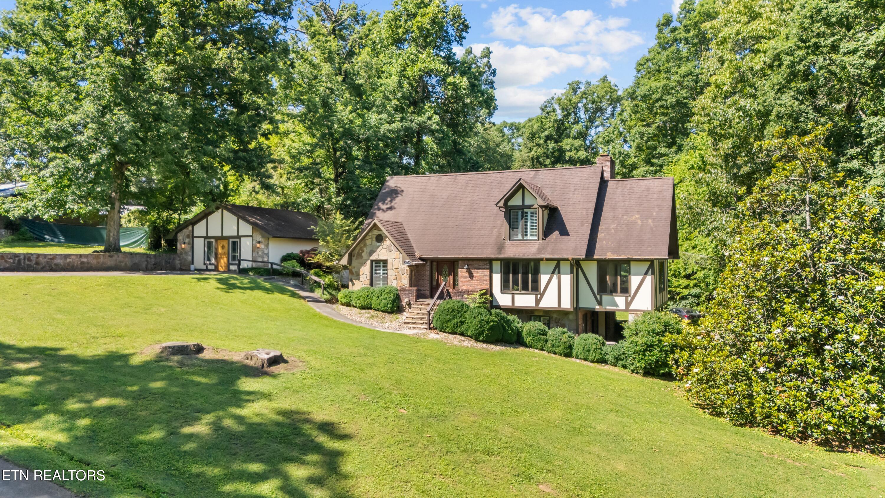 1056 Topside Drive Sevierville TN 37862