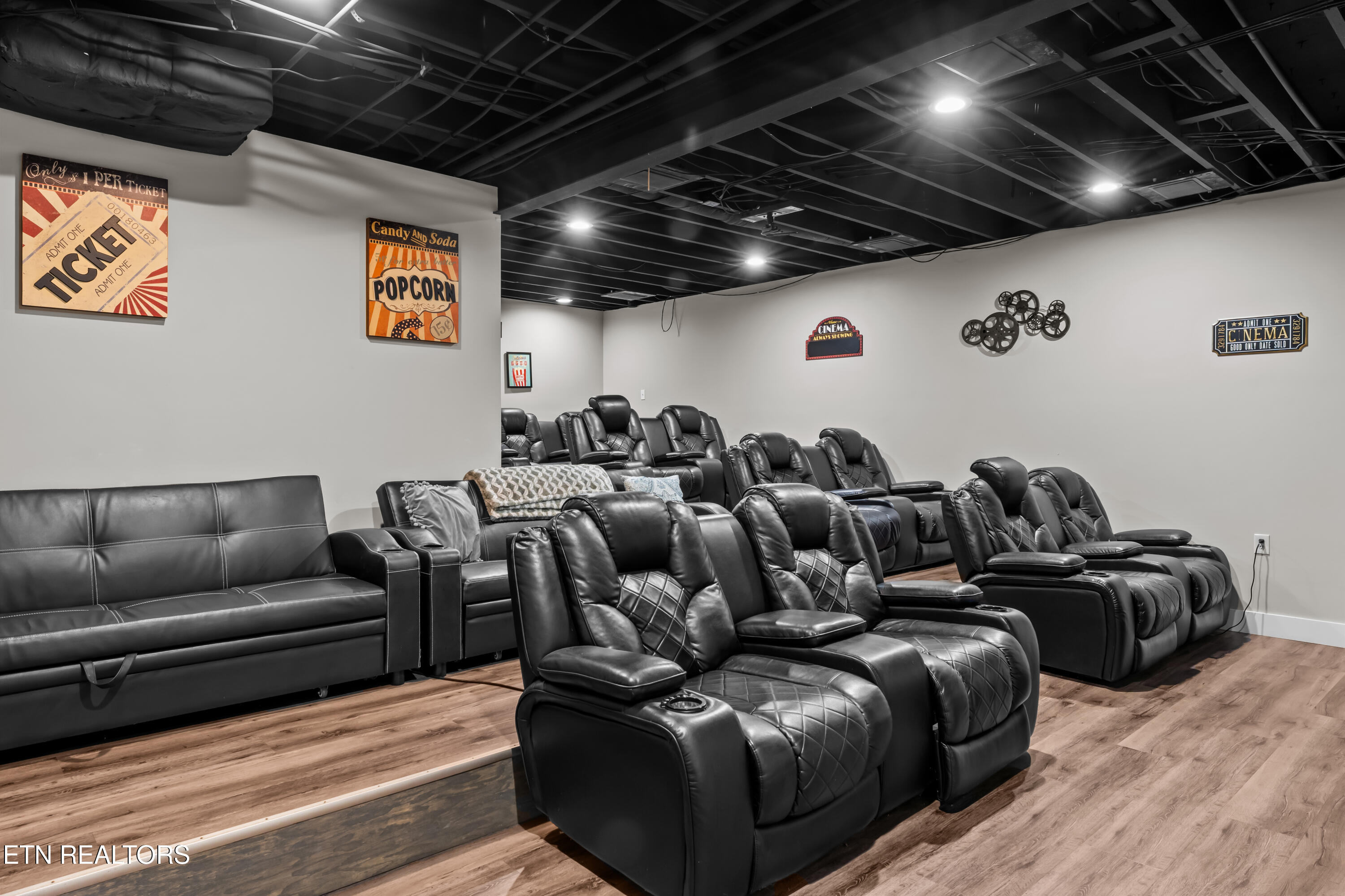 1056 Topside Drive Sevierville TN 37862