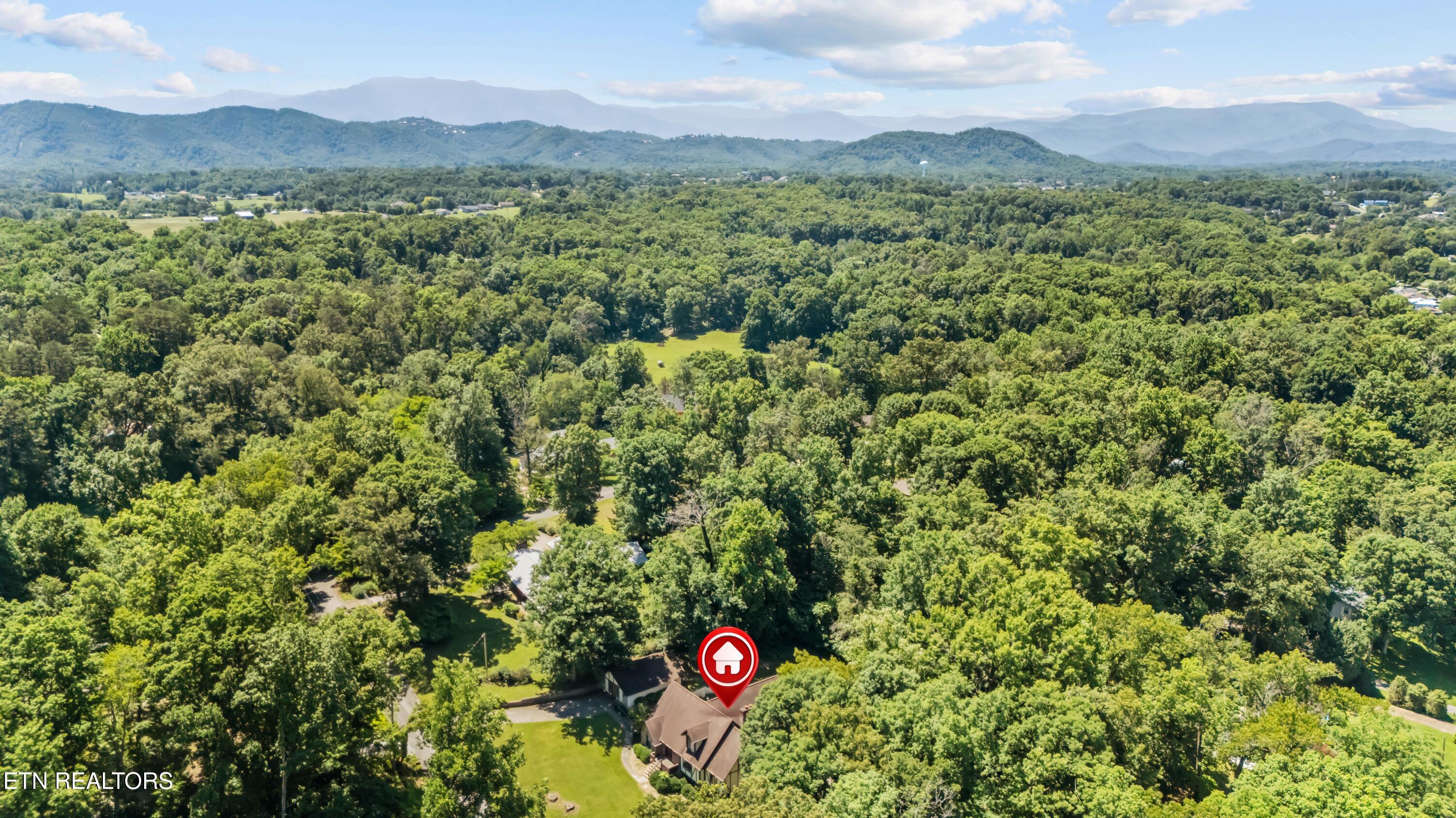 1056 Topside Drive Sevierville TN 37862