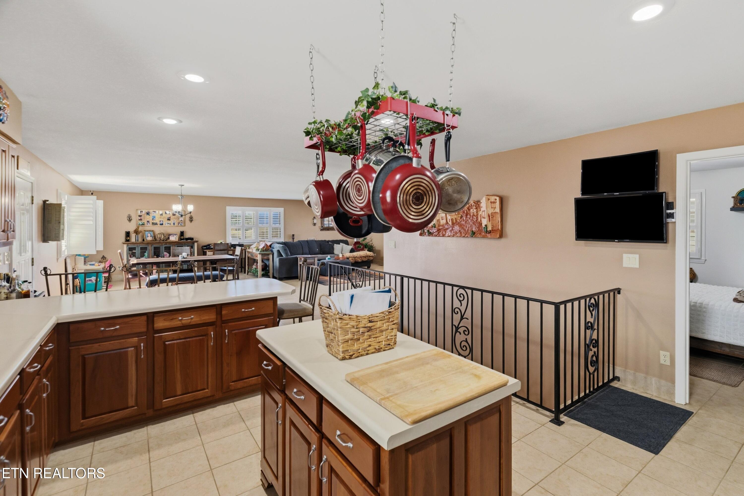 1900 U.s. 321 Parrottsville TN 37843