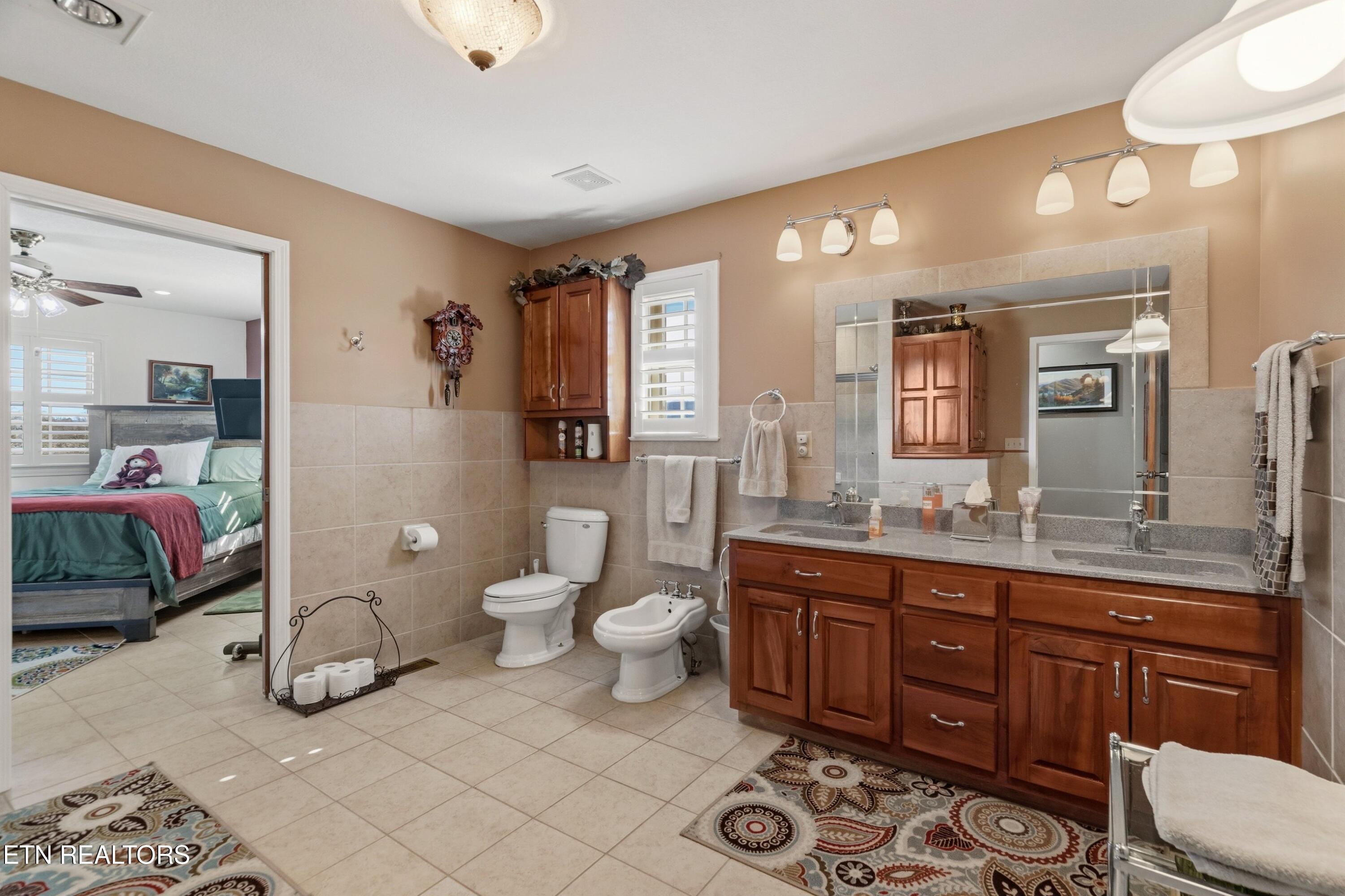 1900 U.s. 321 Parrottsville TN 37843