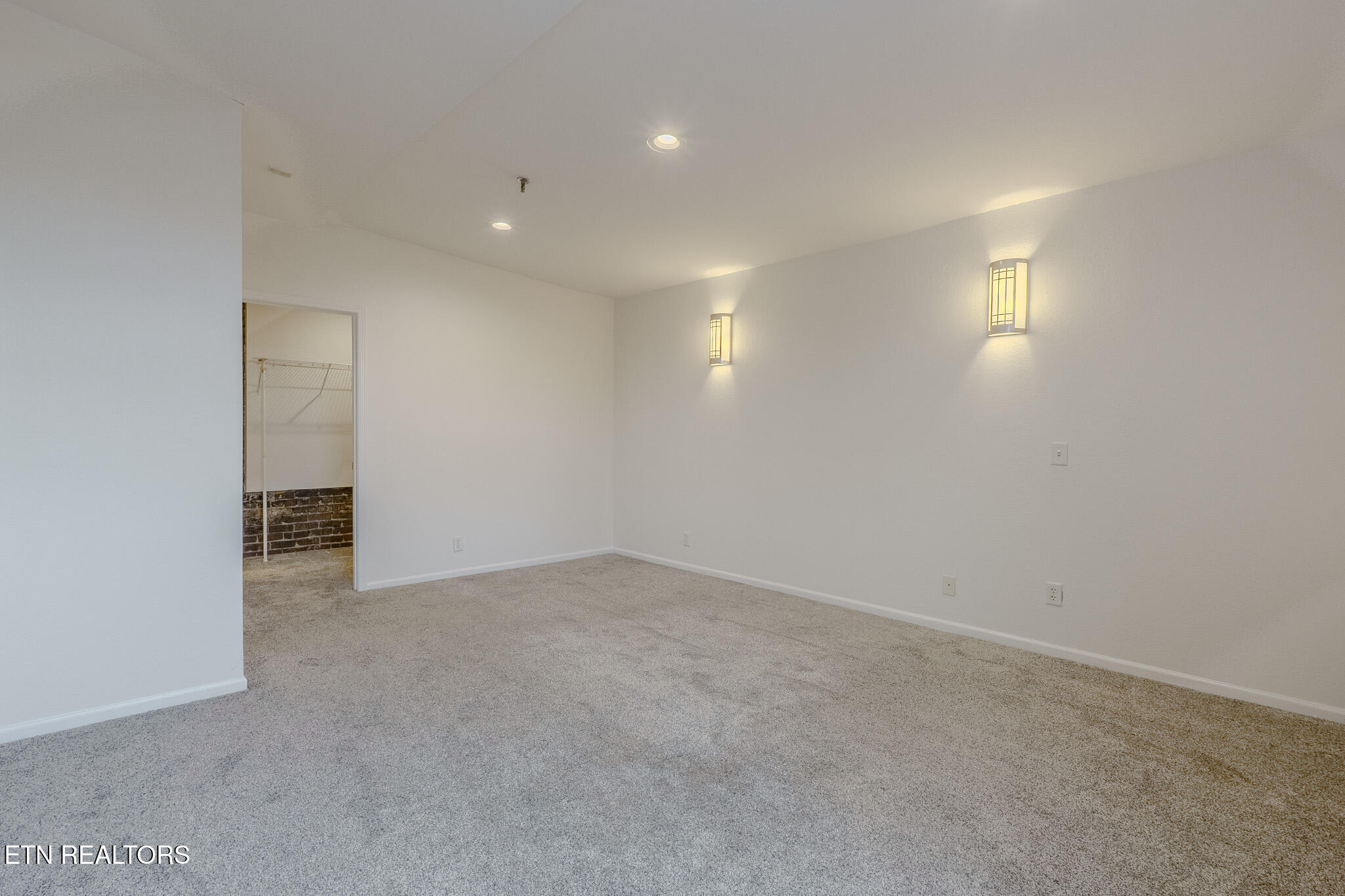 105 W Jackson Avenue Knoxville TN 37902