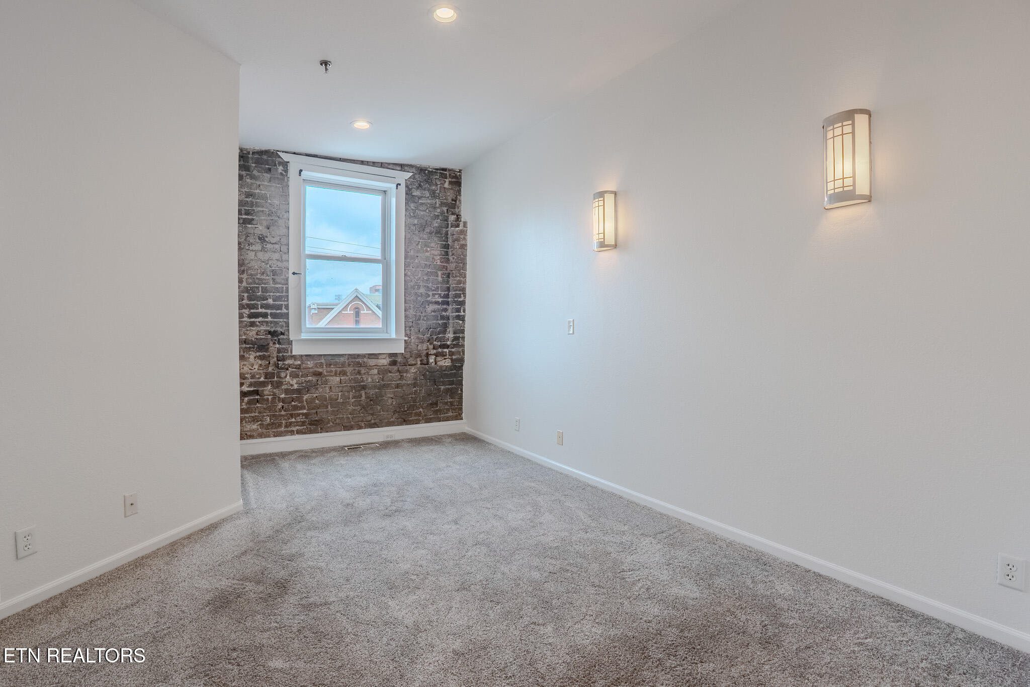 105 W Jackson Avenue Knoxville TN 37902