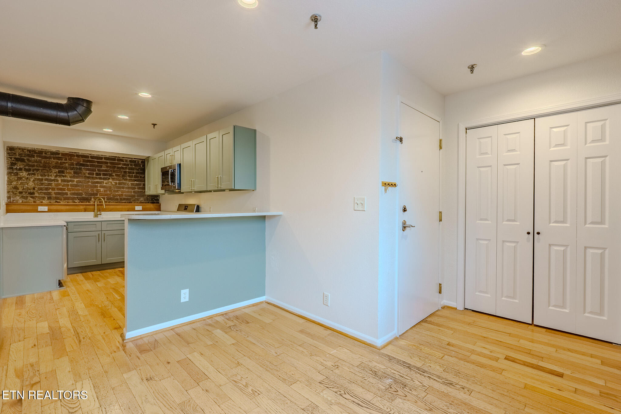 105 W Jackson Avenue Knoxville TN 37902