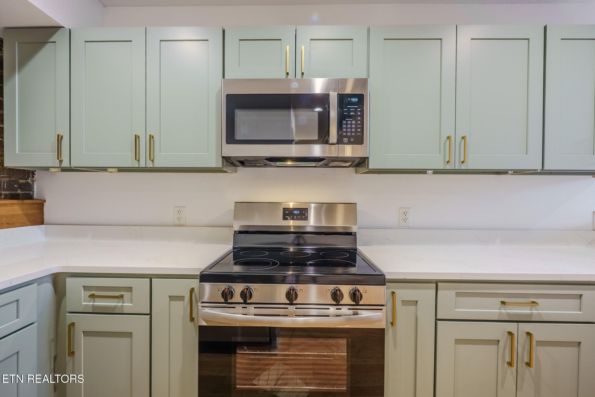 105 W Jackson Avenue Knoxville TN 37902