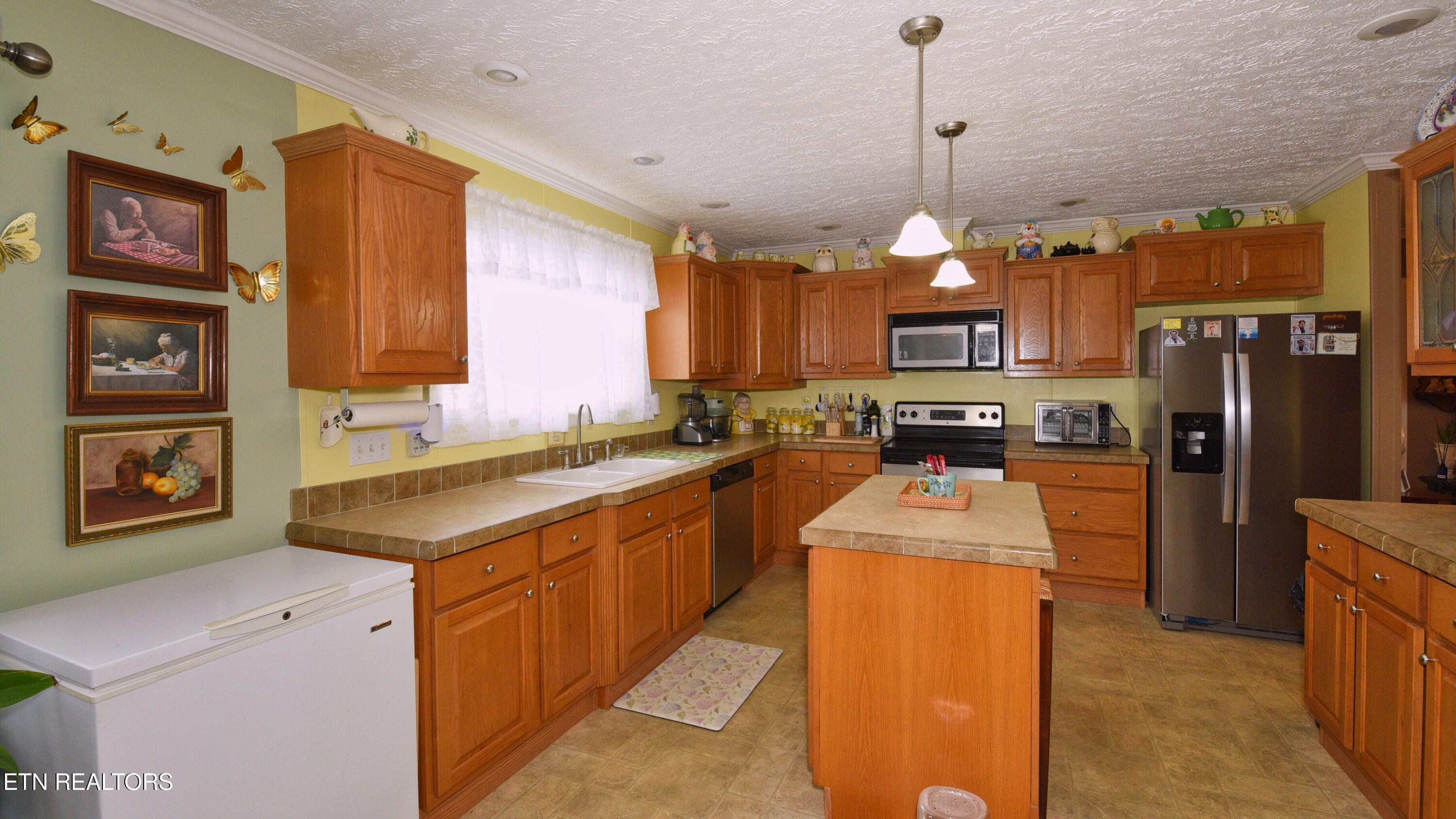 2331 Binginham Sevierville TN 37876