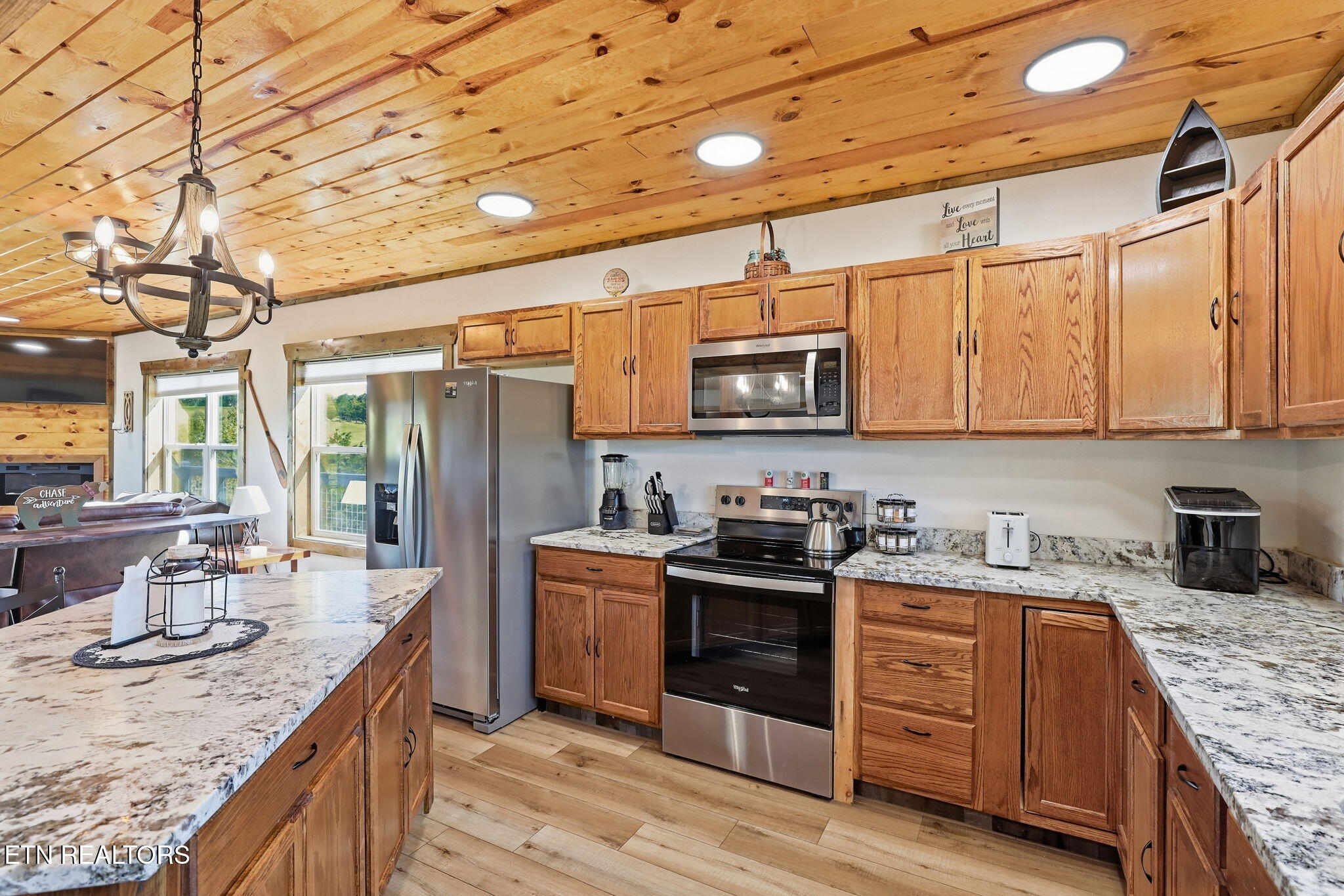 1128 Sanctuary Shores Way Sevierville TN 37876