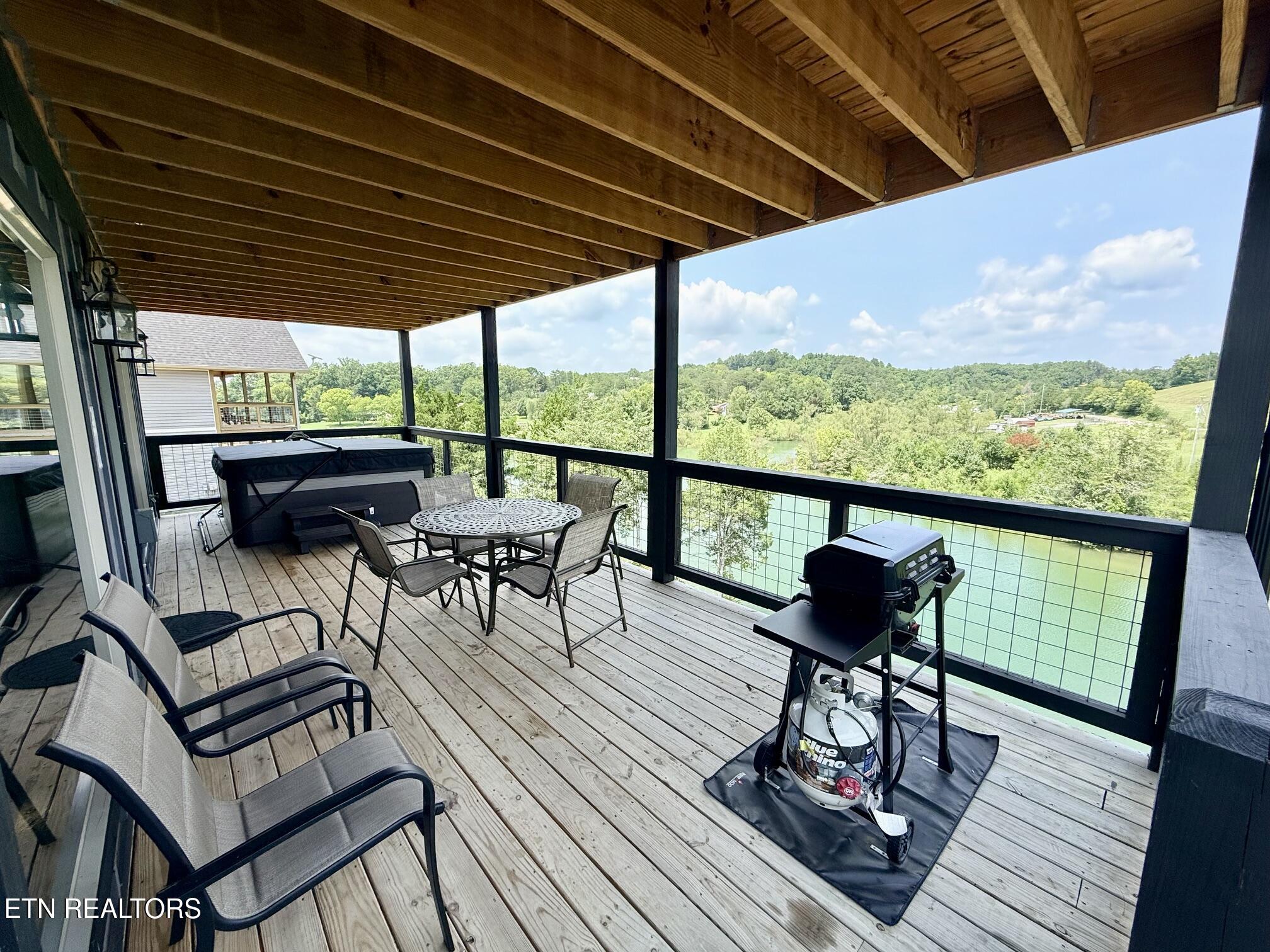 1128 Sanctuary Shores Way Sevierville TN 37876