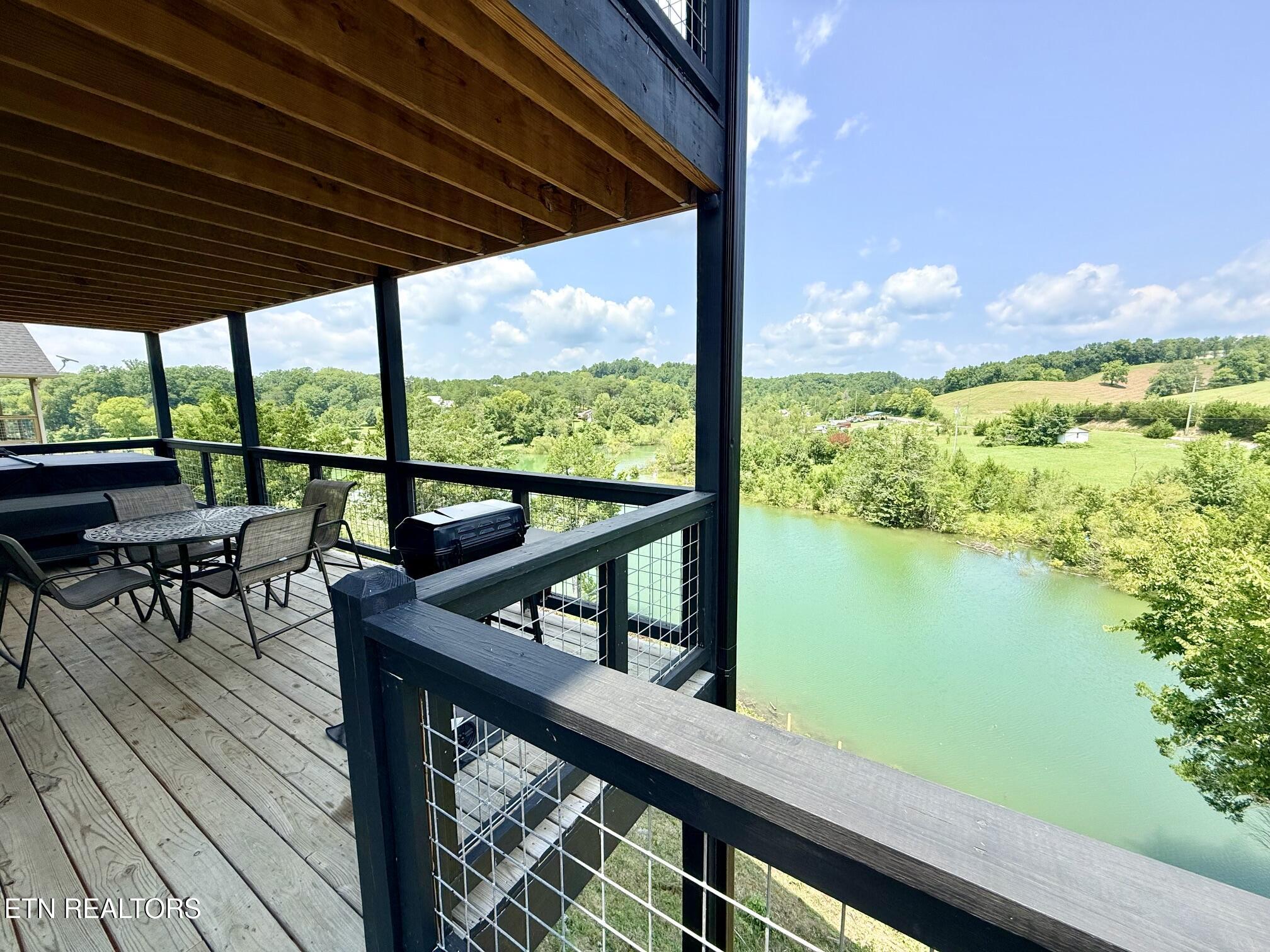 1128 Sanctuary Shores Way Sevierville TN 37876