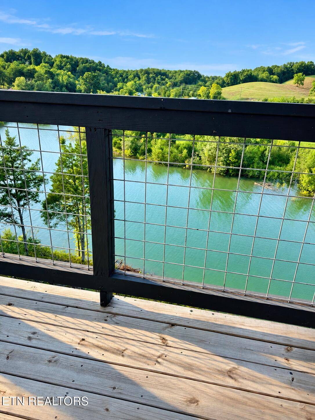 1128 Sanctuary Shores Way Sevierville TN 37876