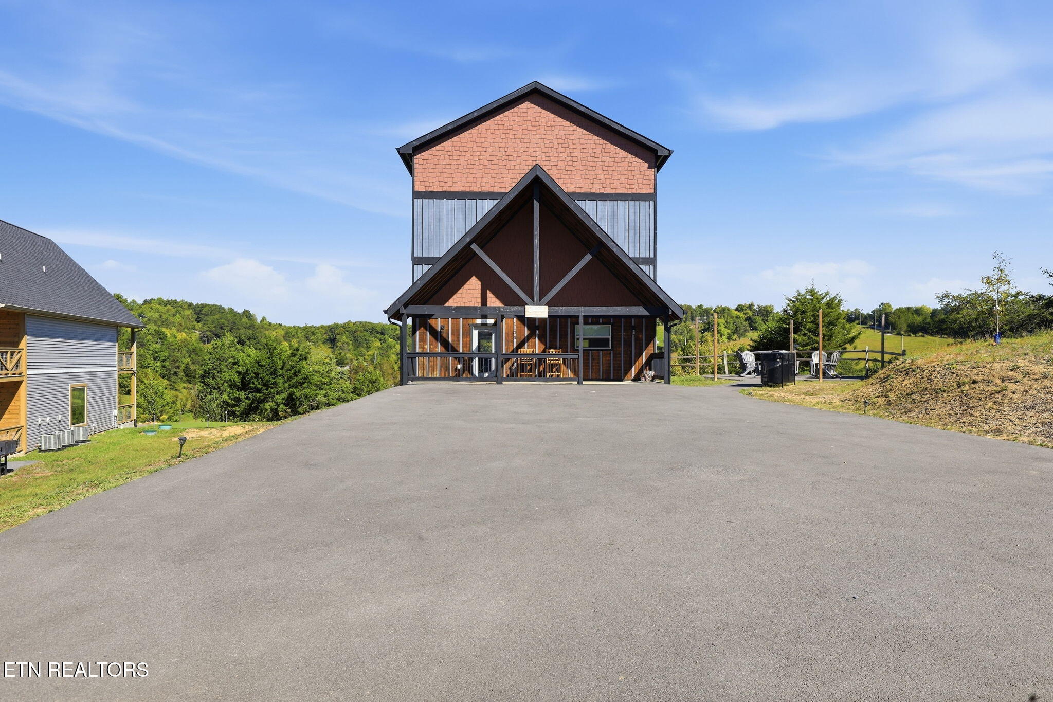 1128 Sanctuary Shores Way Sevierville TN 37876