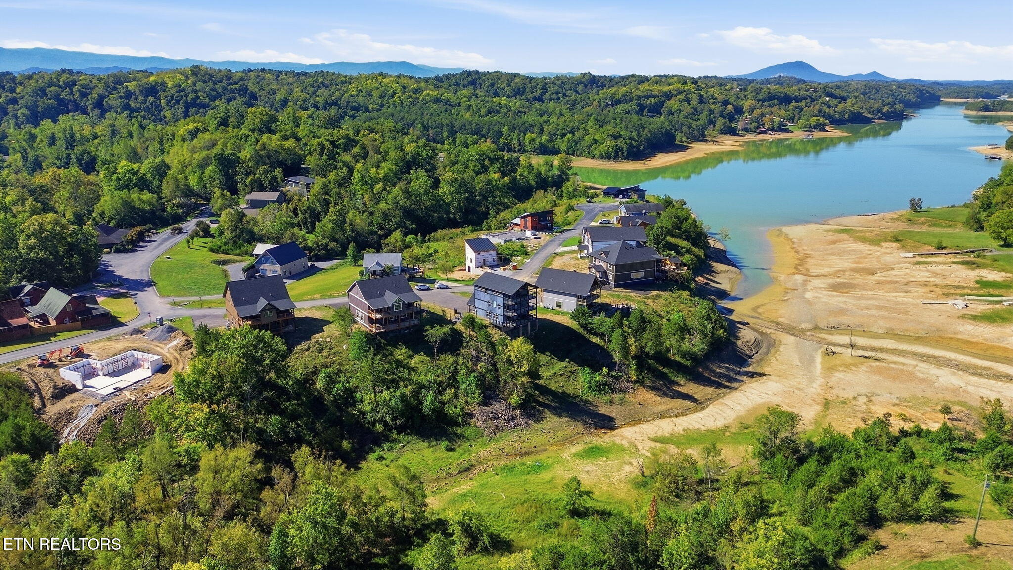 1128 Sanctuary Shores Way Sevierville TN 37876