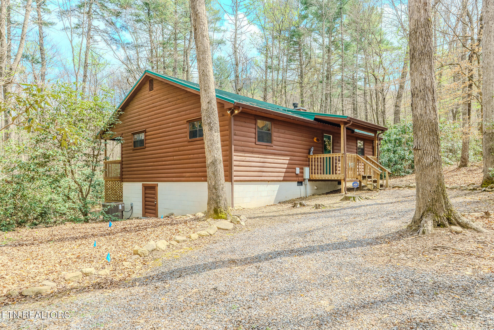 3386 Rocky Ridge Road Cosby TN 37722