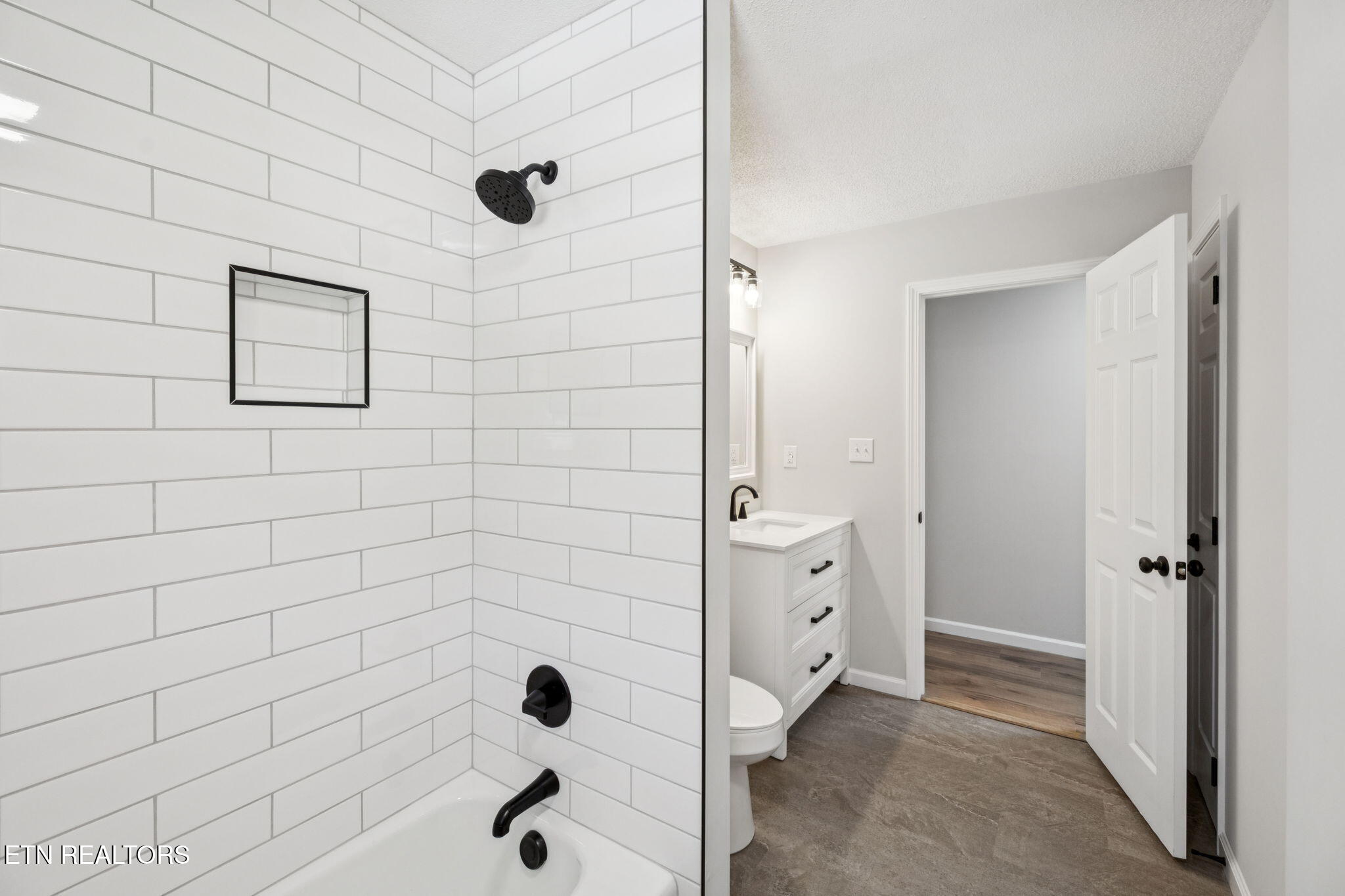 4221 Cadillac Drive Powell TN 37849