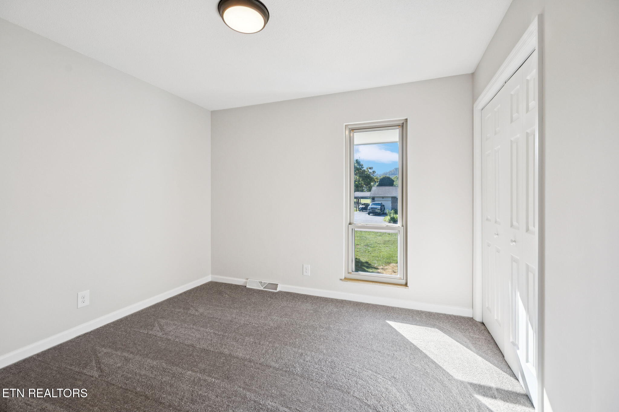 4221 Cadillac Drive Powell TN 37849