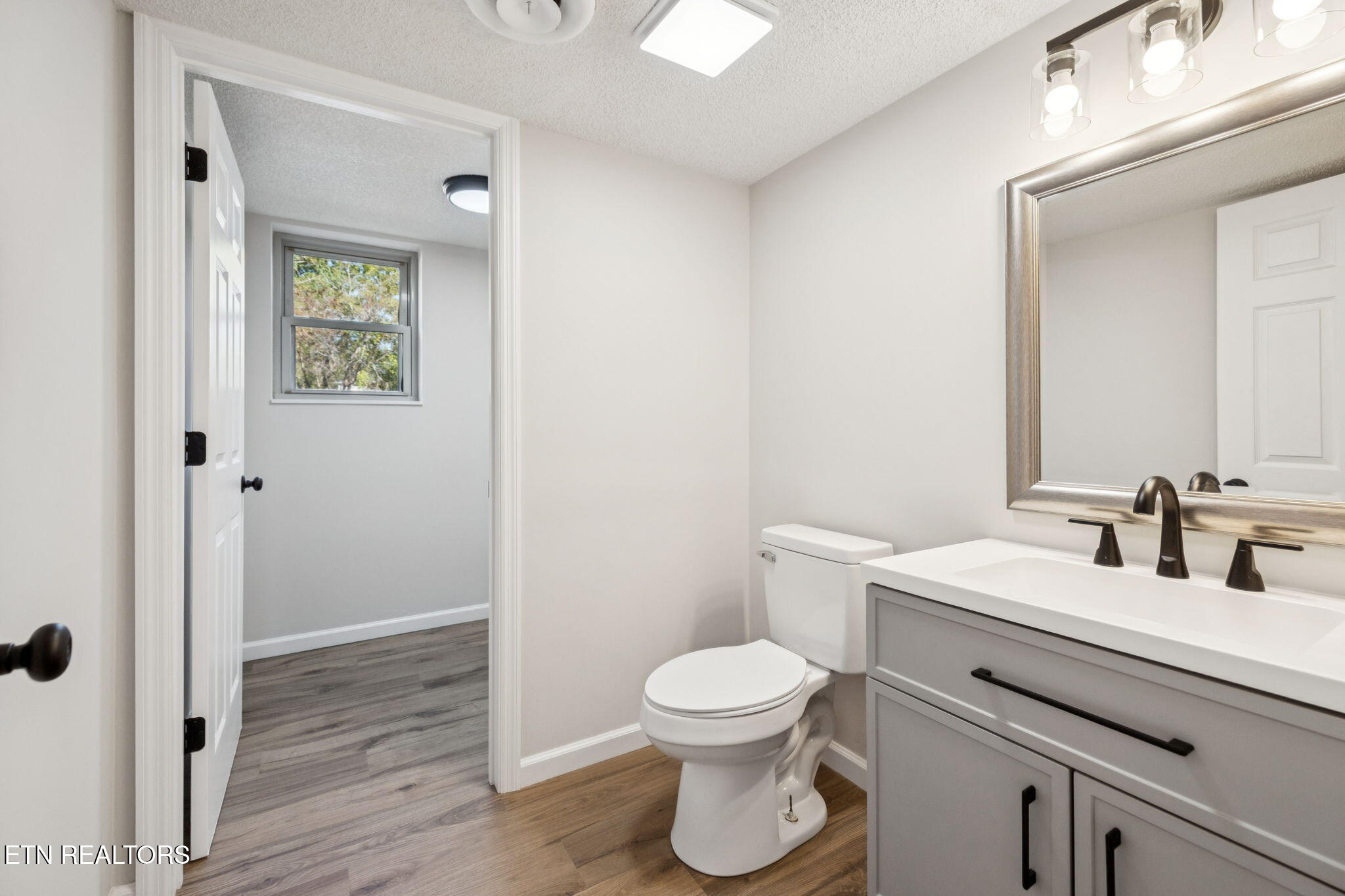 4221 Cadillac Drive Powell TN 37849