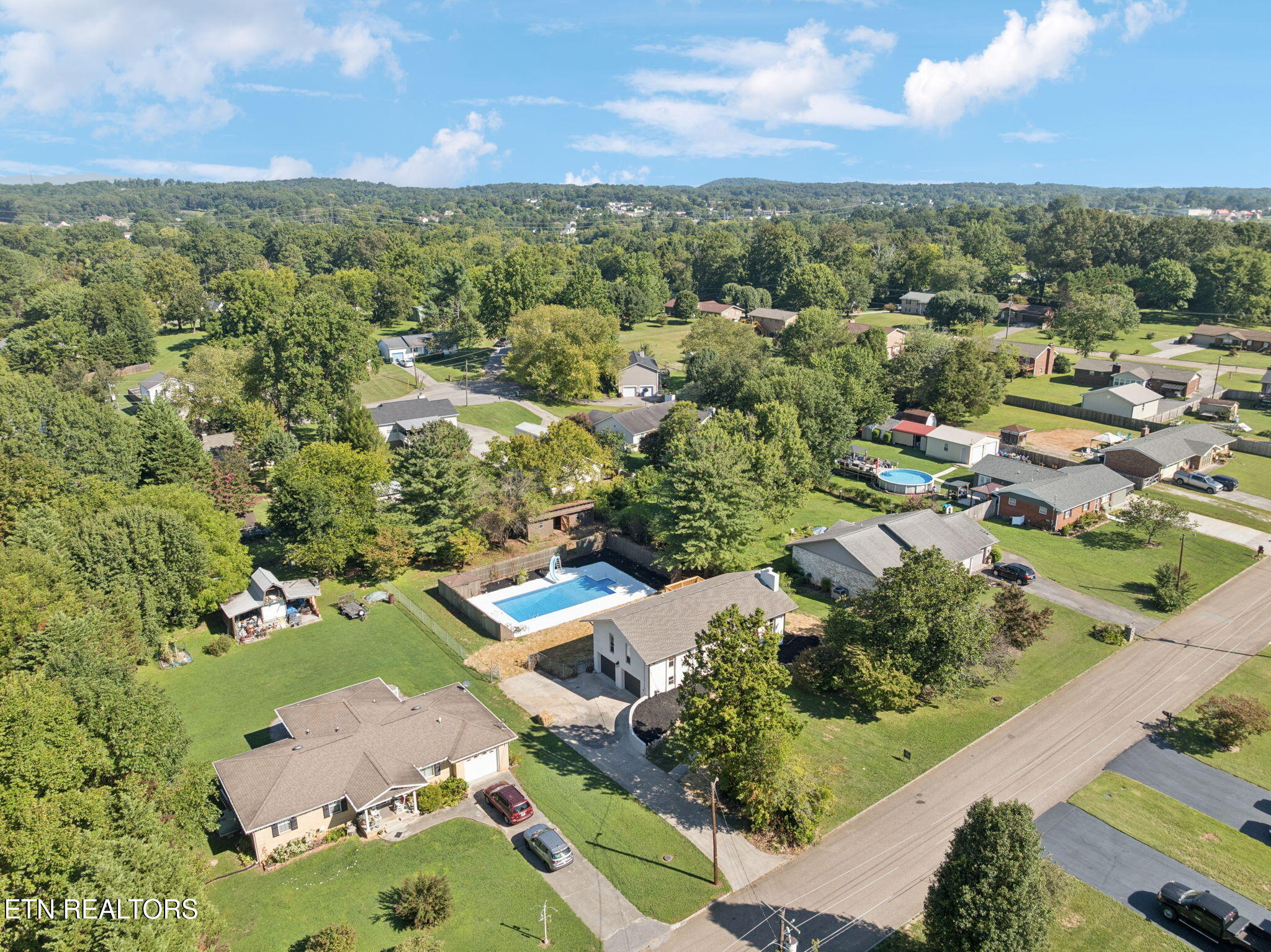 4221 Cadillac Drive Powell TN 37849