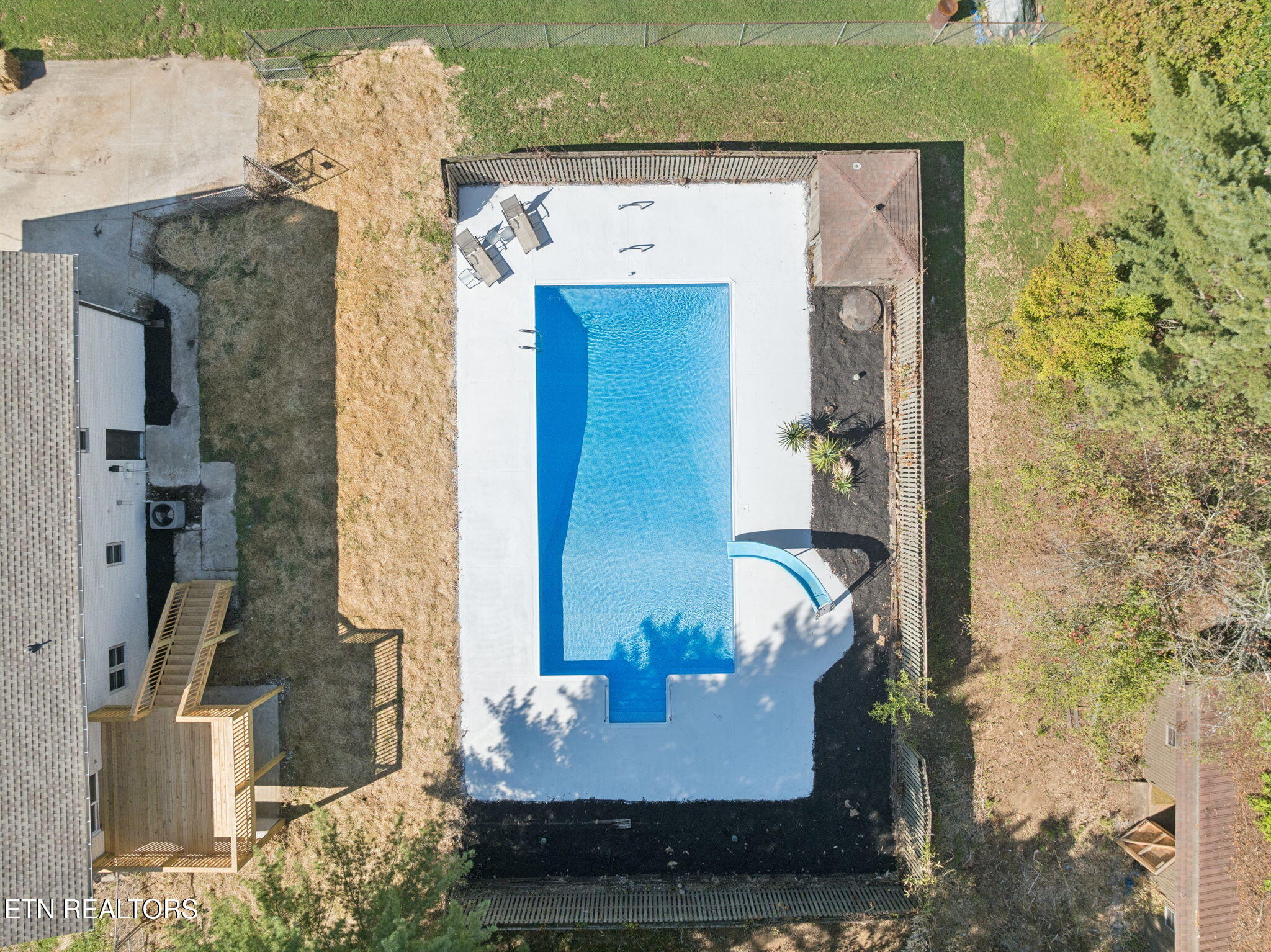 4221 Cadillac Drive Powell TN 37849