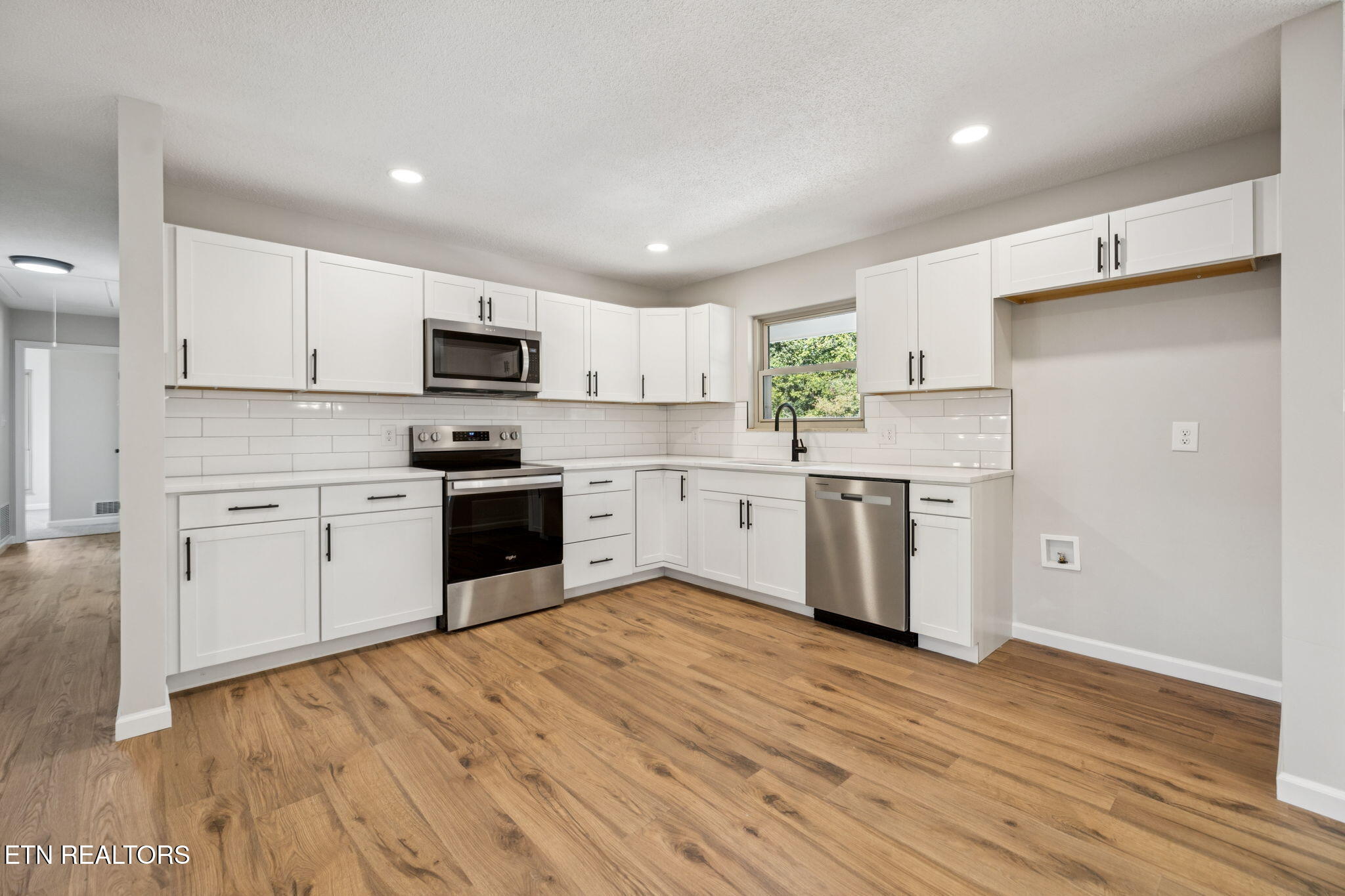 4221 Cadillac Drive Powell TN 37849