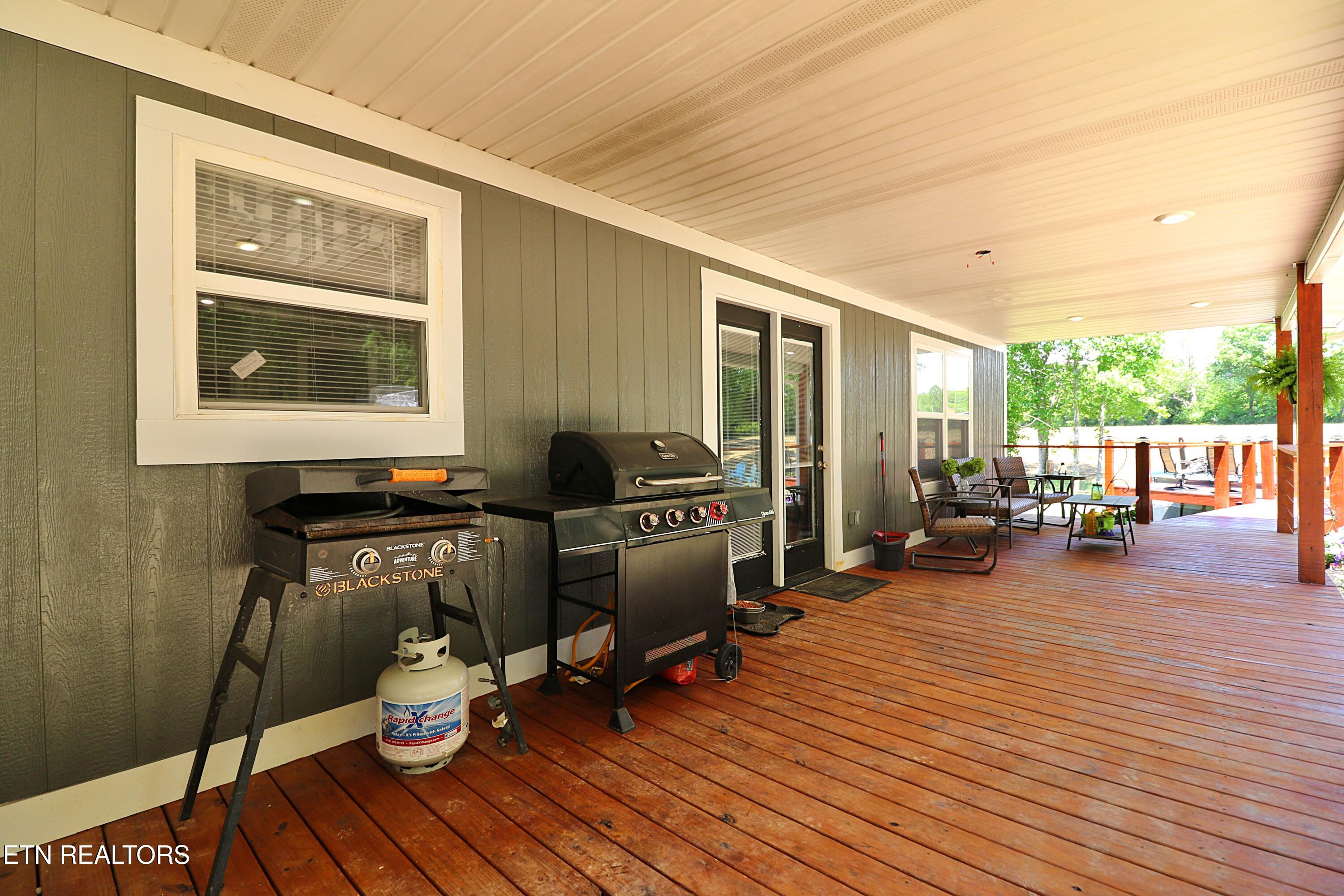 301 Lowin Fields Pvt Road Winfield TN 37892