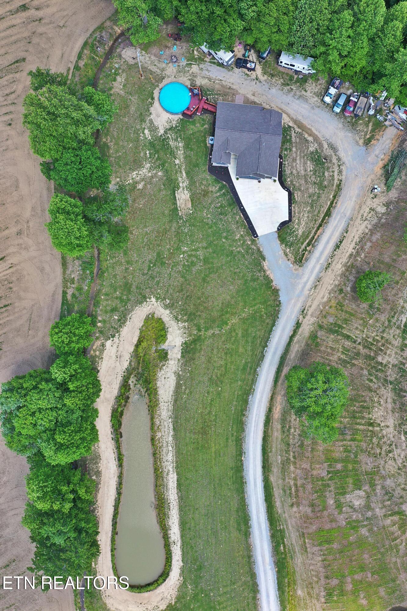 301 Lowin Fields Pvt Road Winfield TN 37892