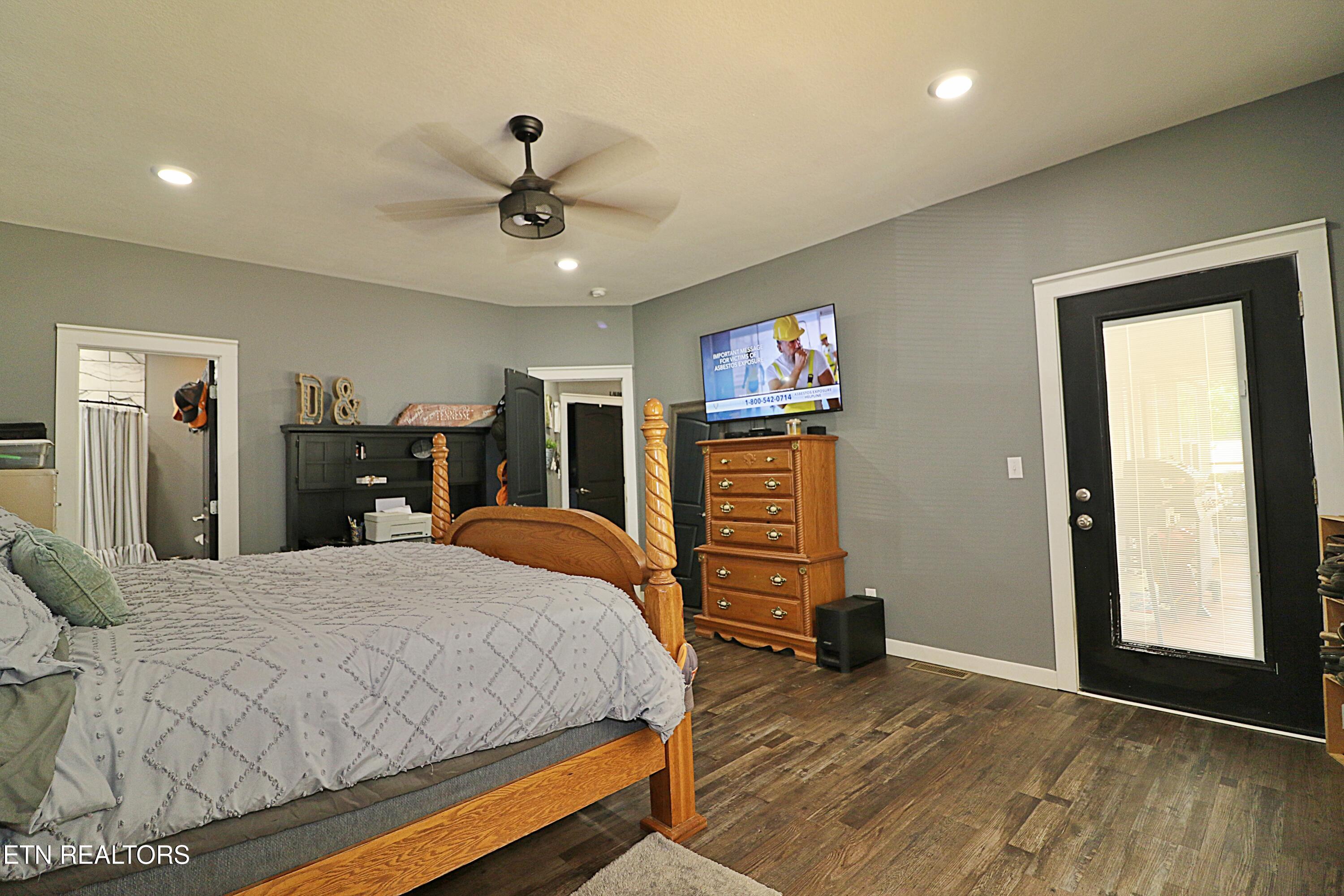 301 Lowin Fields Pvt Road Winfield TN 37892