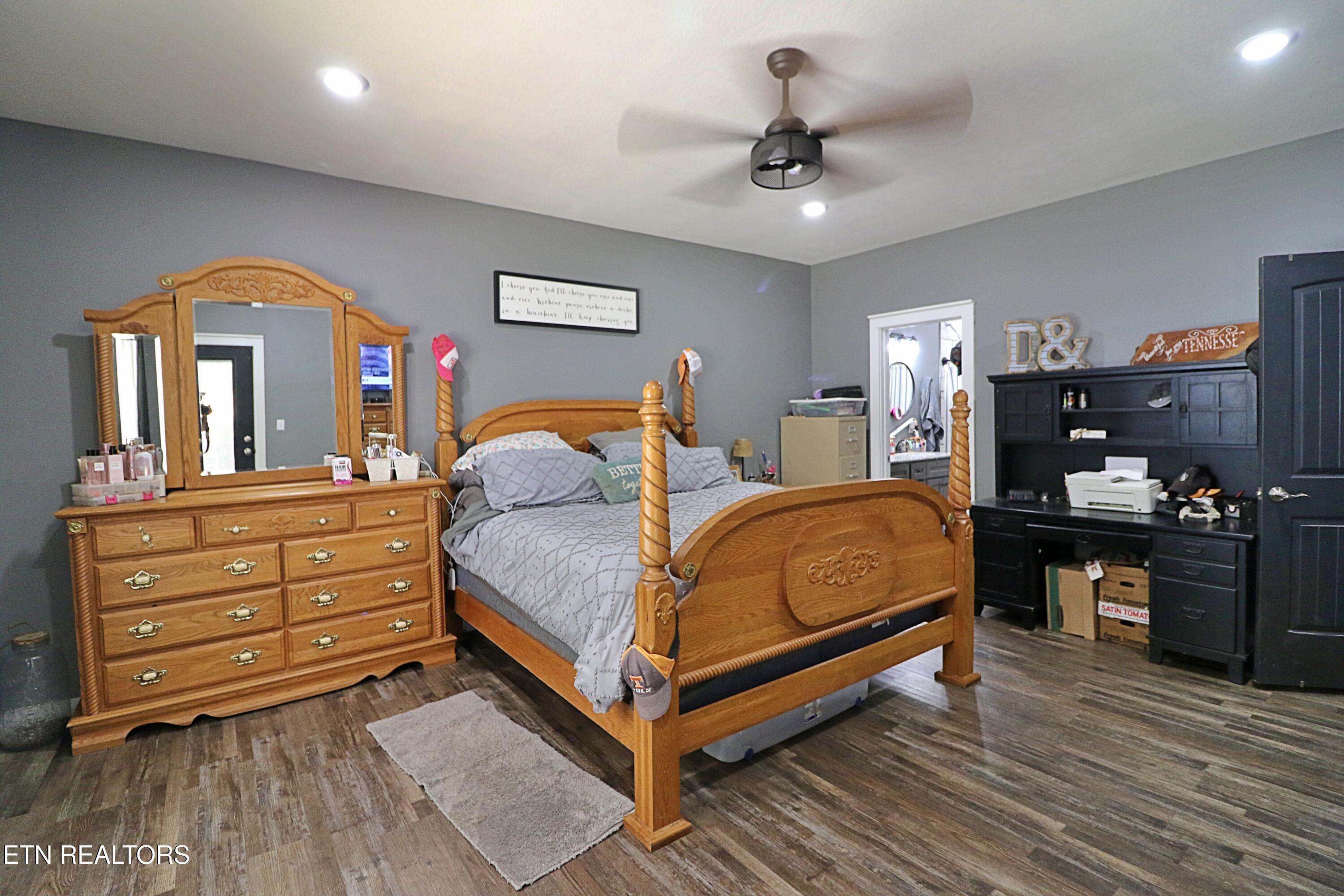 301 Lowin Fields Pvt Road Winfield TN 37892