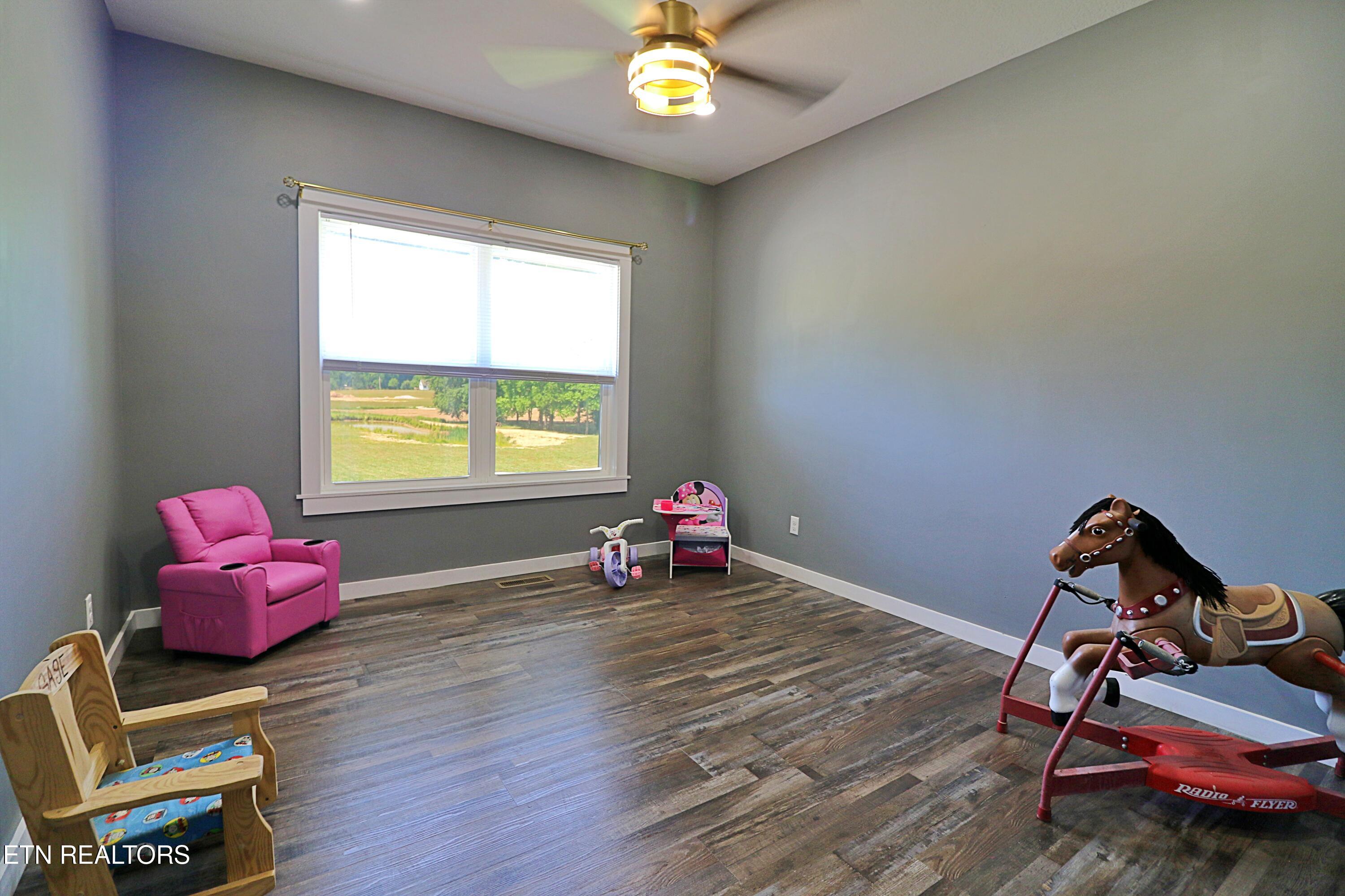 301 Lowin Fields Pvt Road Winfield TN 37892