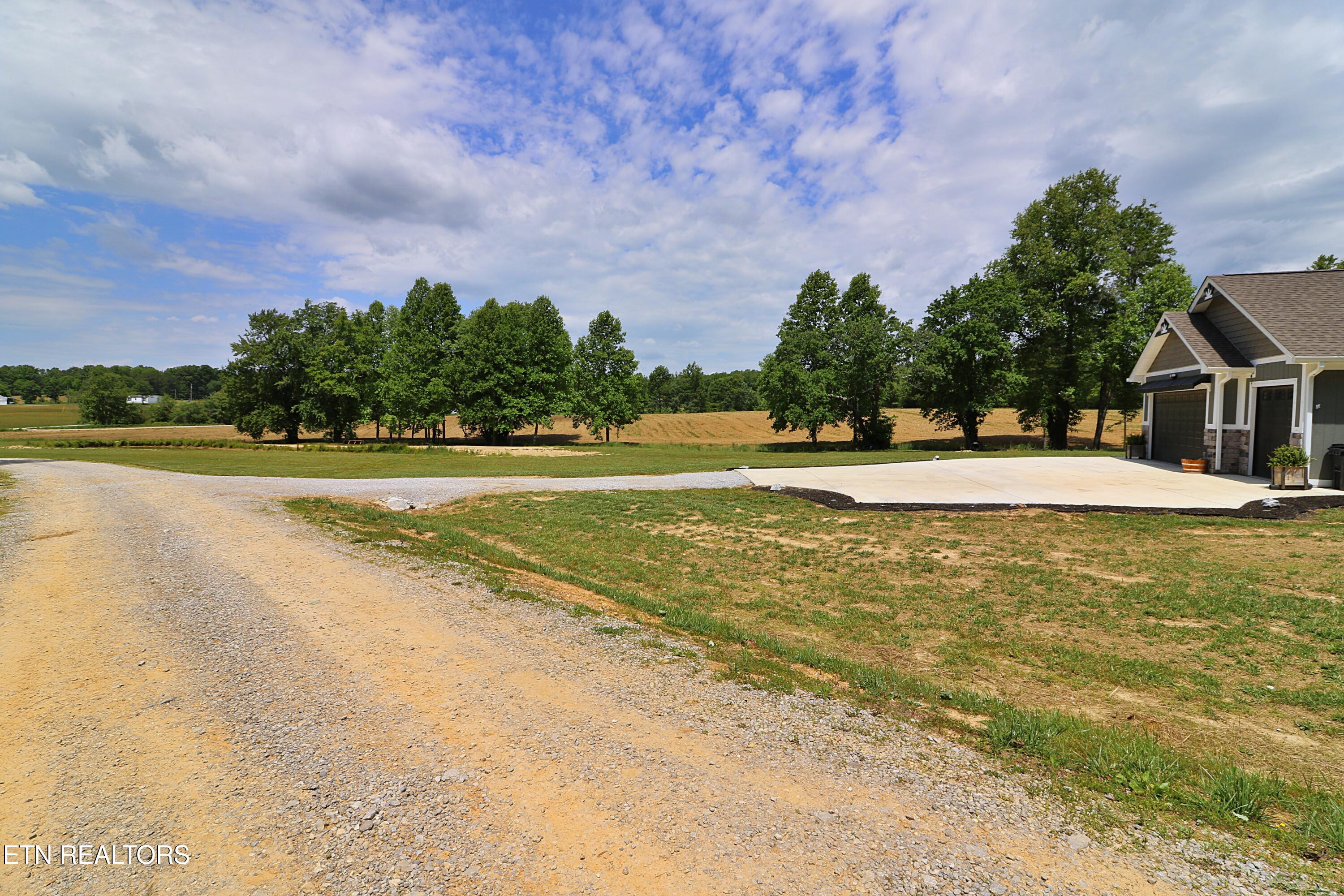 301 Lowin Fields Pvt Road Winfield TN 37892