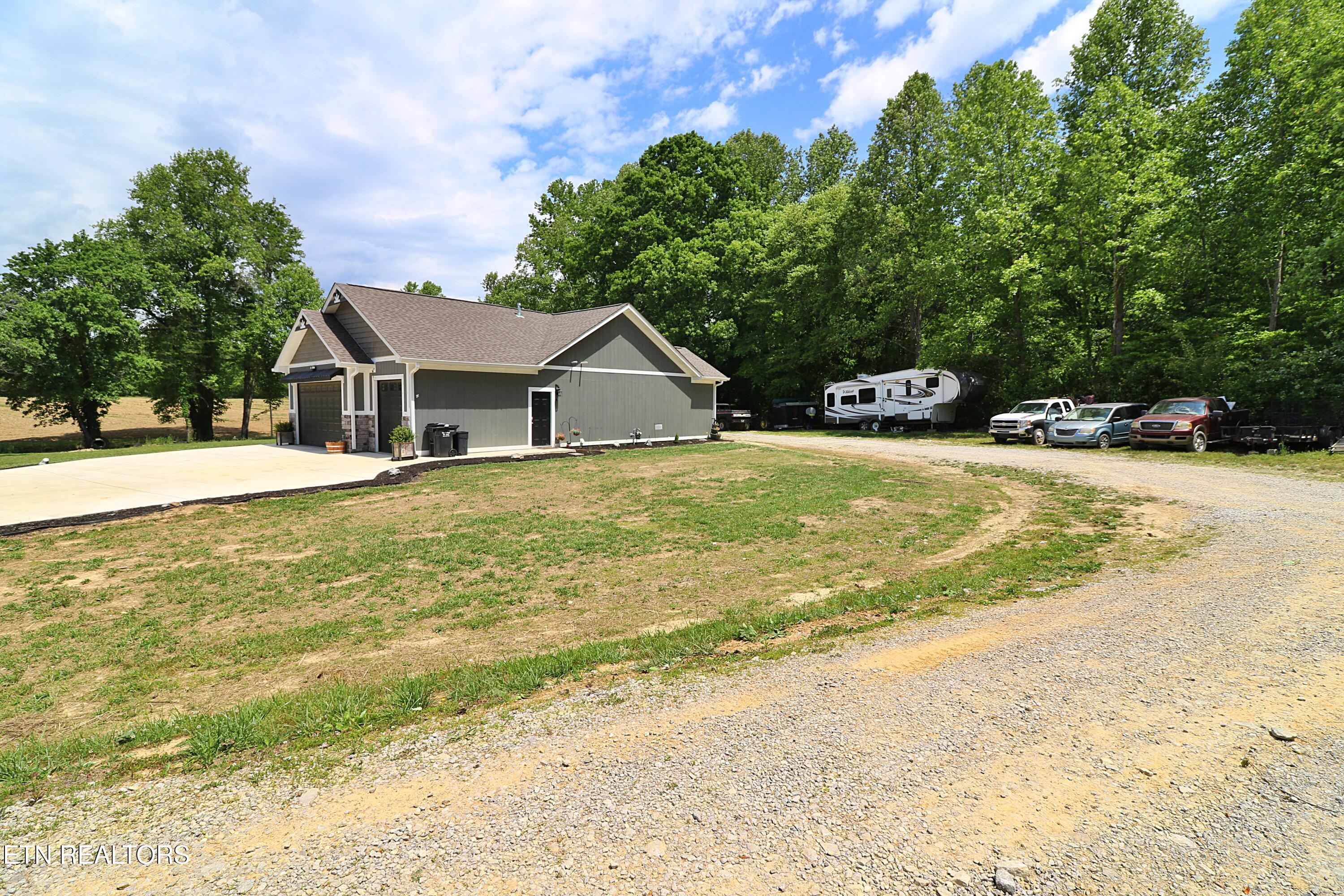 301 Lowin Fields Pvt Road Winfield TN 37892