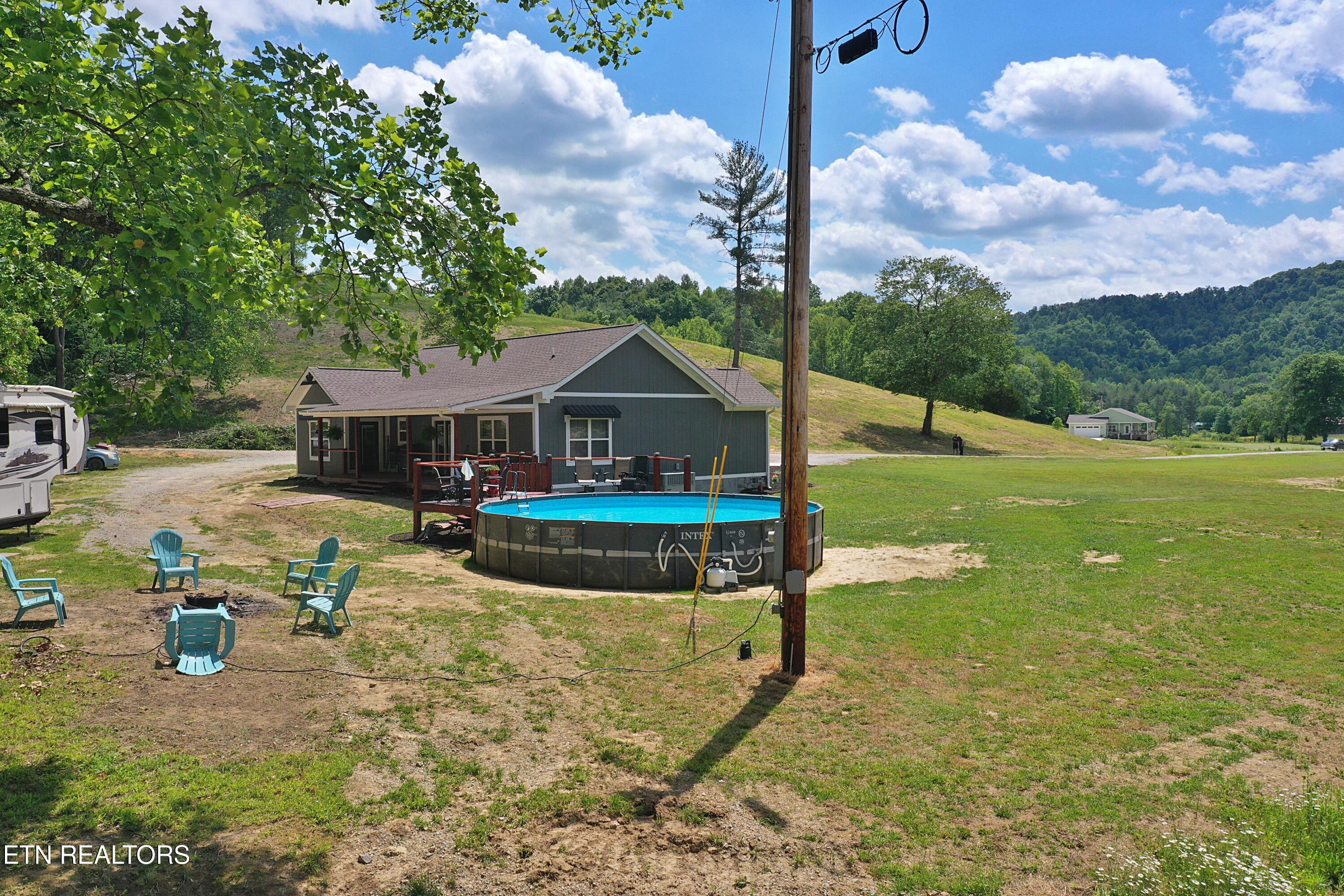 301 Lowin Fields Pvt Road Winfield TN 37892