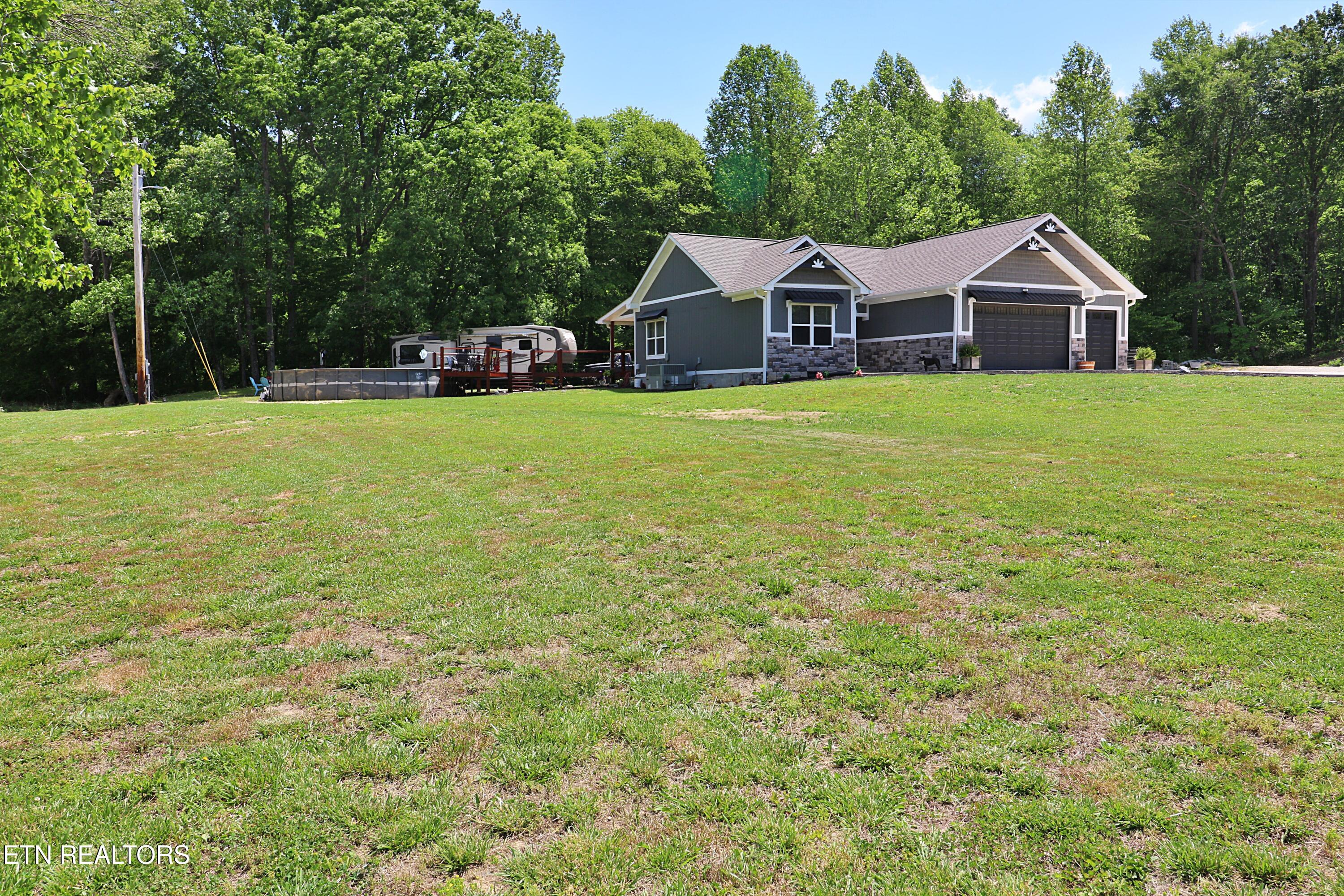 301 Lowin Fields Pvt Road Winfield TN 37892