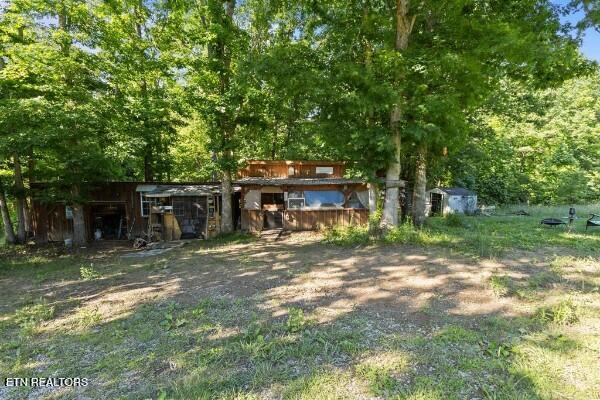 2540 Gatewood Ford Road Deer Lodge TN 37726