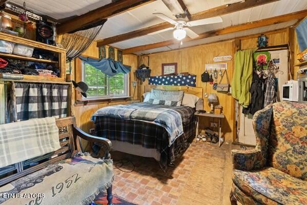 2540 Gatewood Ford Road Deer Lodge TN 37726