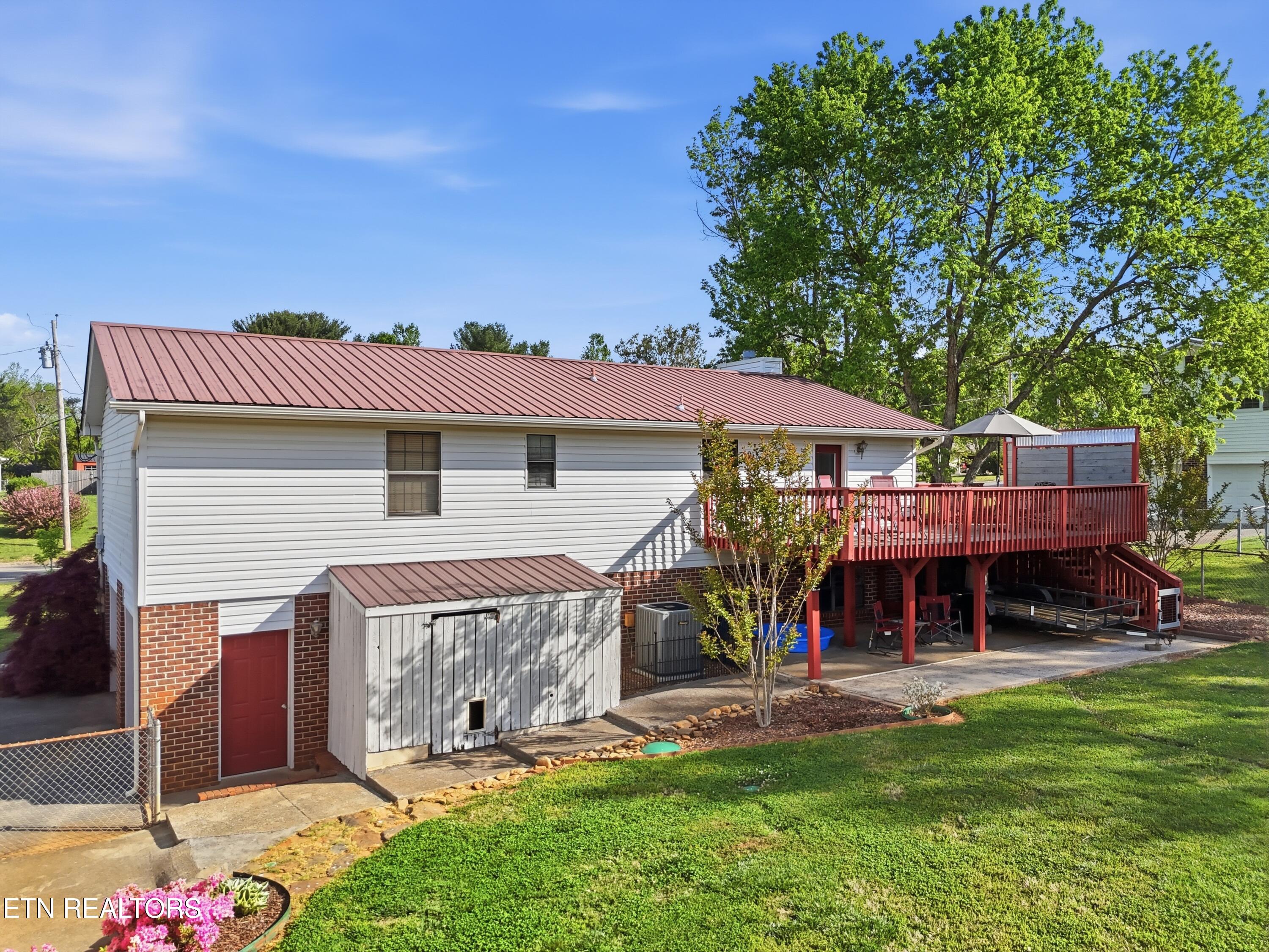 2022 Independence Drive Maryville TN 37803