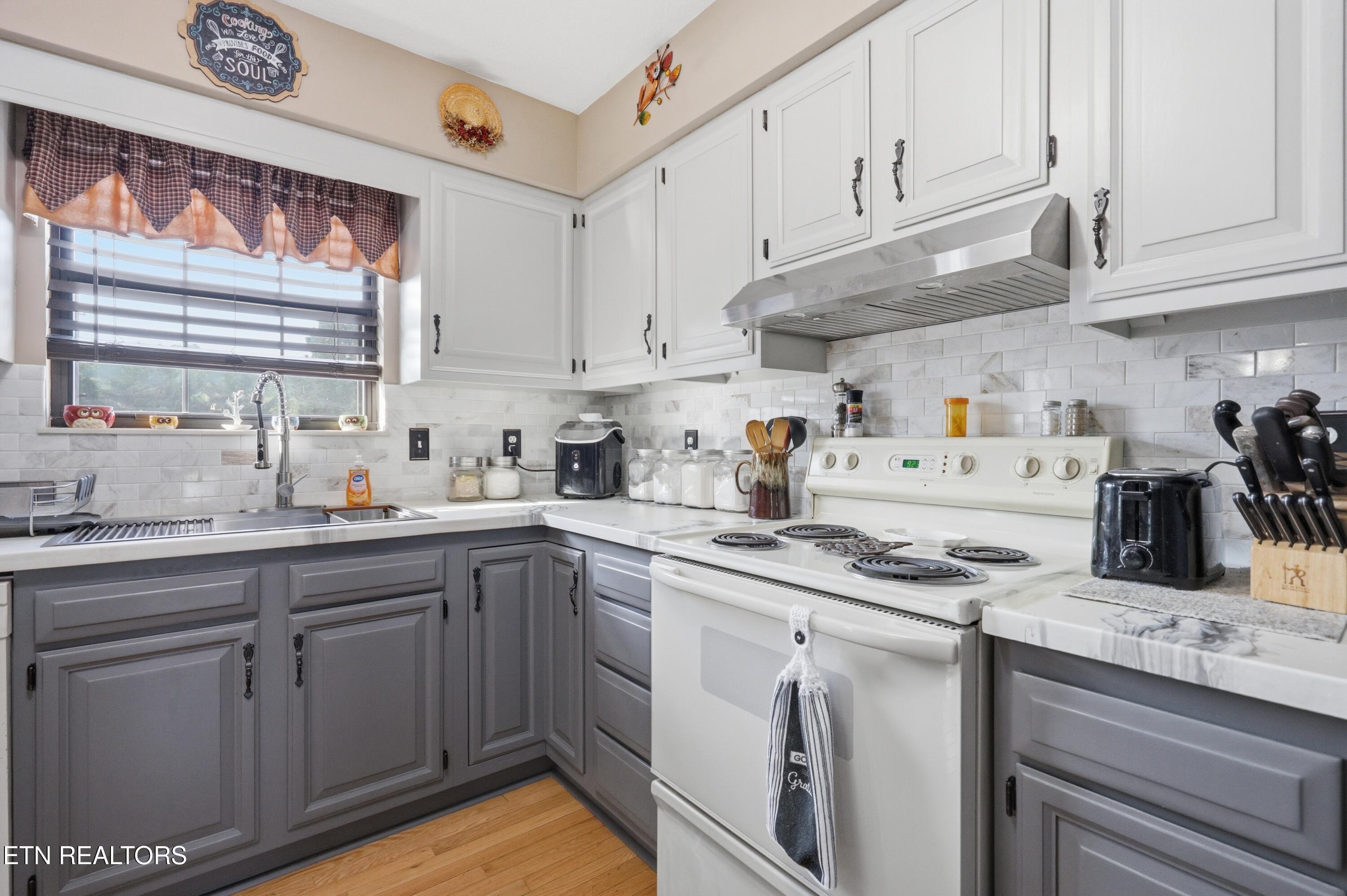 2022 Independence Drive Maryville TN 37803