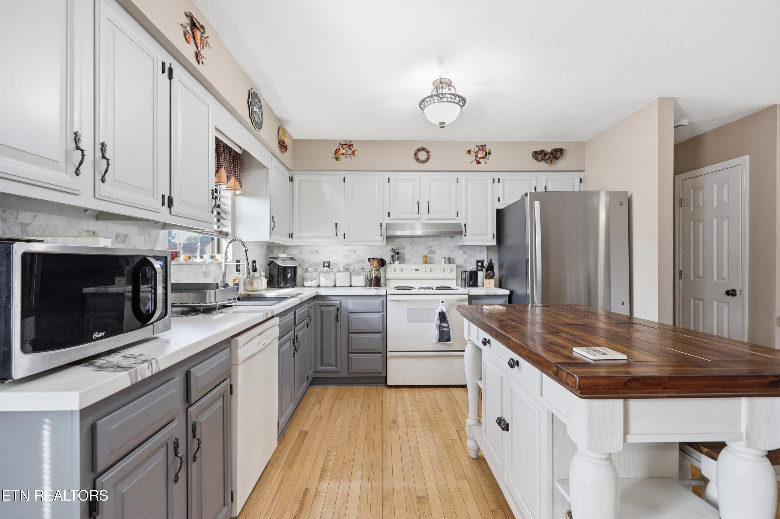 2022 Independence Drive Maryville TN 37803
