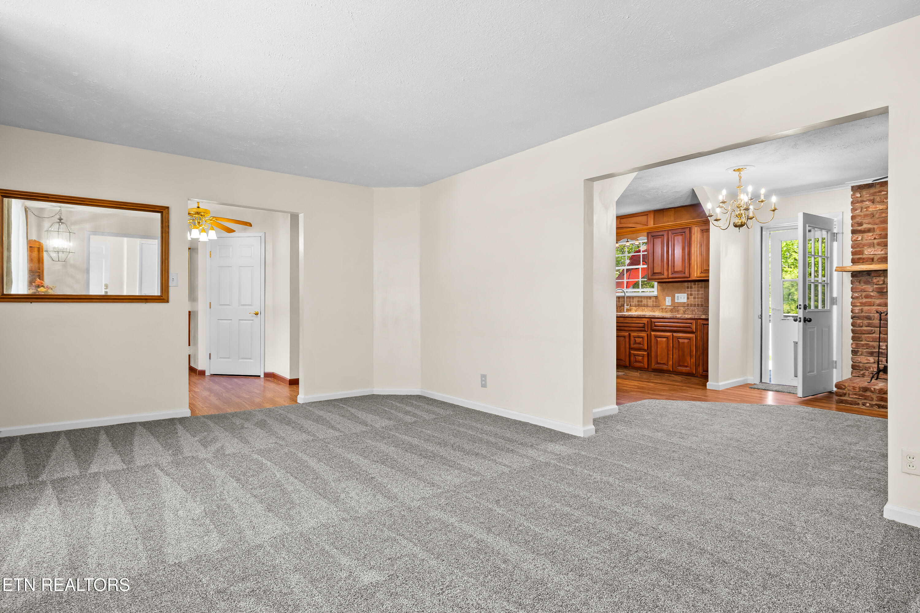4209 Doris Circle Knoxville TN 37918