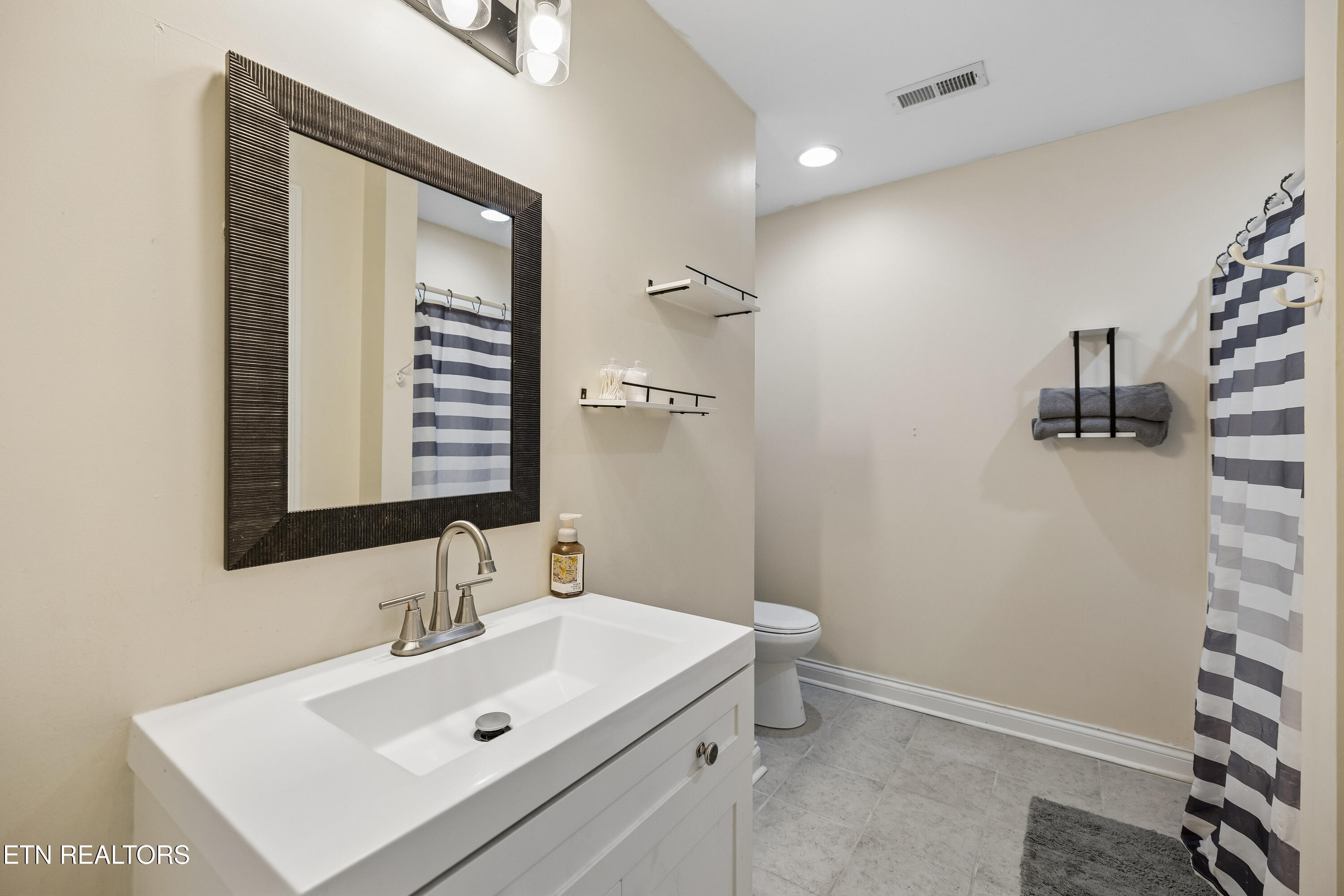 7009 Woodington Court Knoxville TN 37921