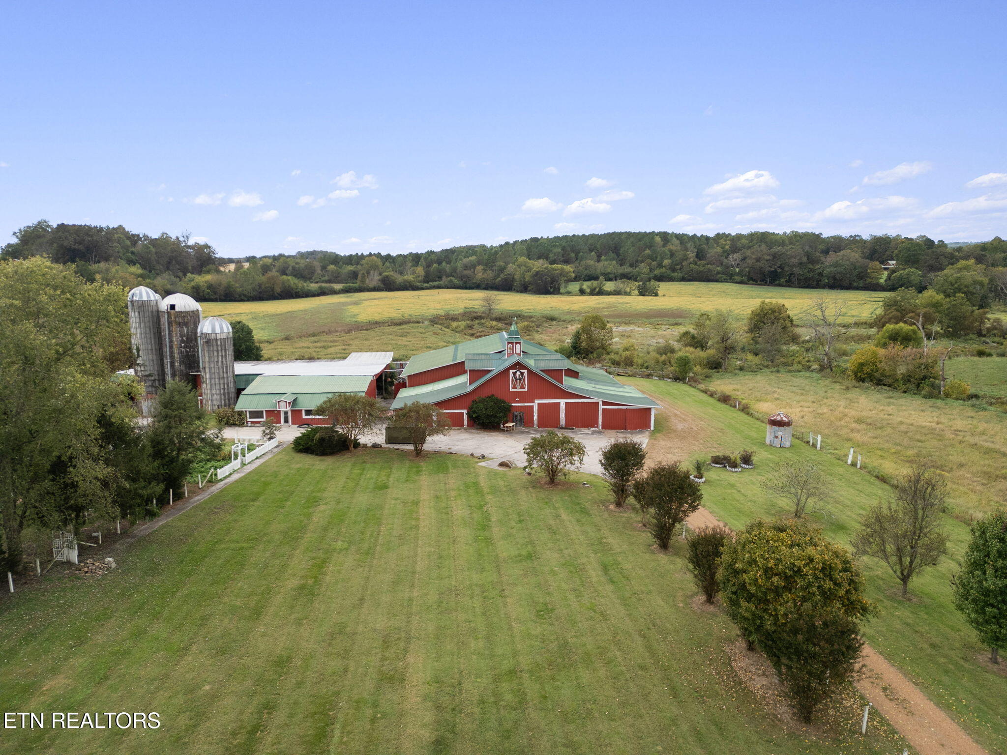 852 County Road 422 Englewood TN 37329