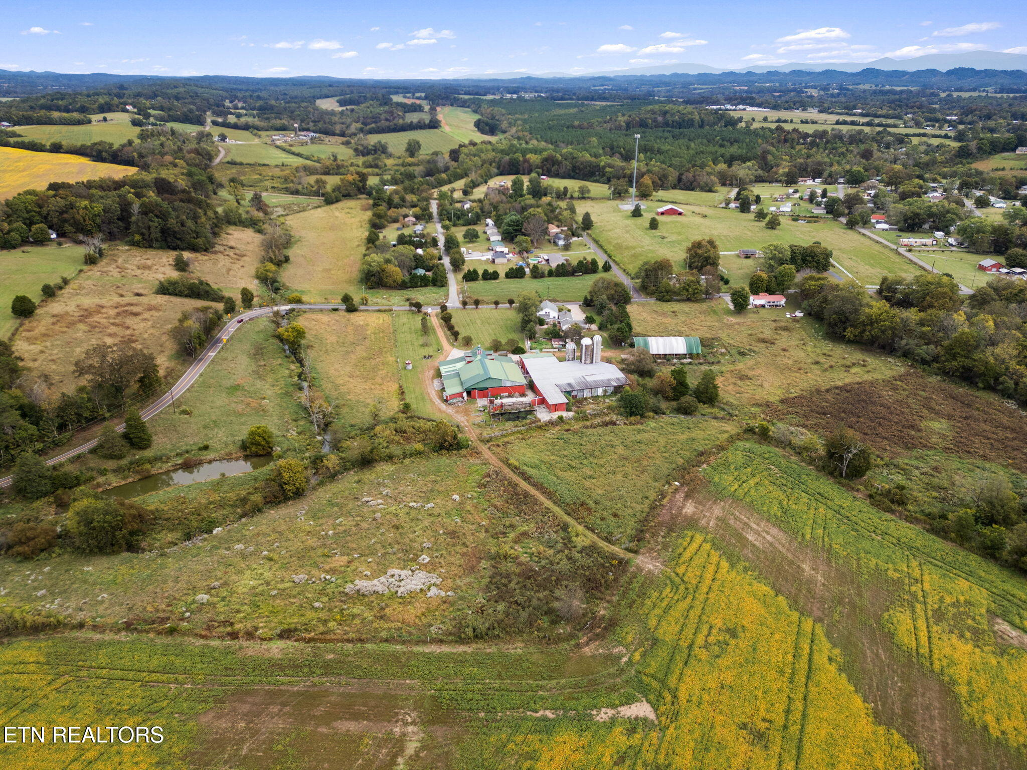 852 County Road 422 Englewood TN 37329