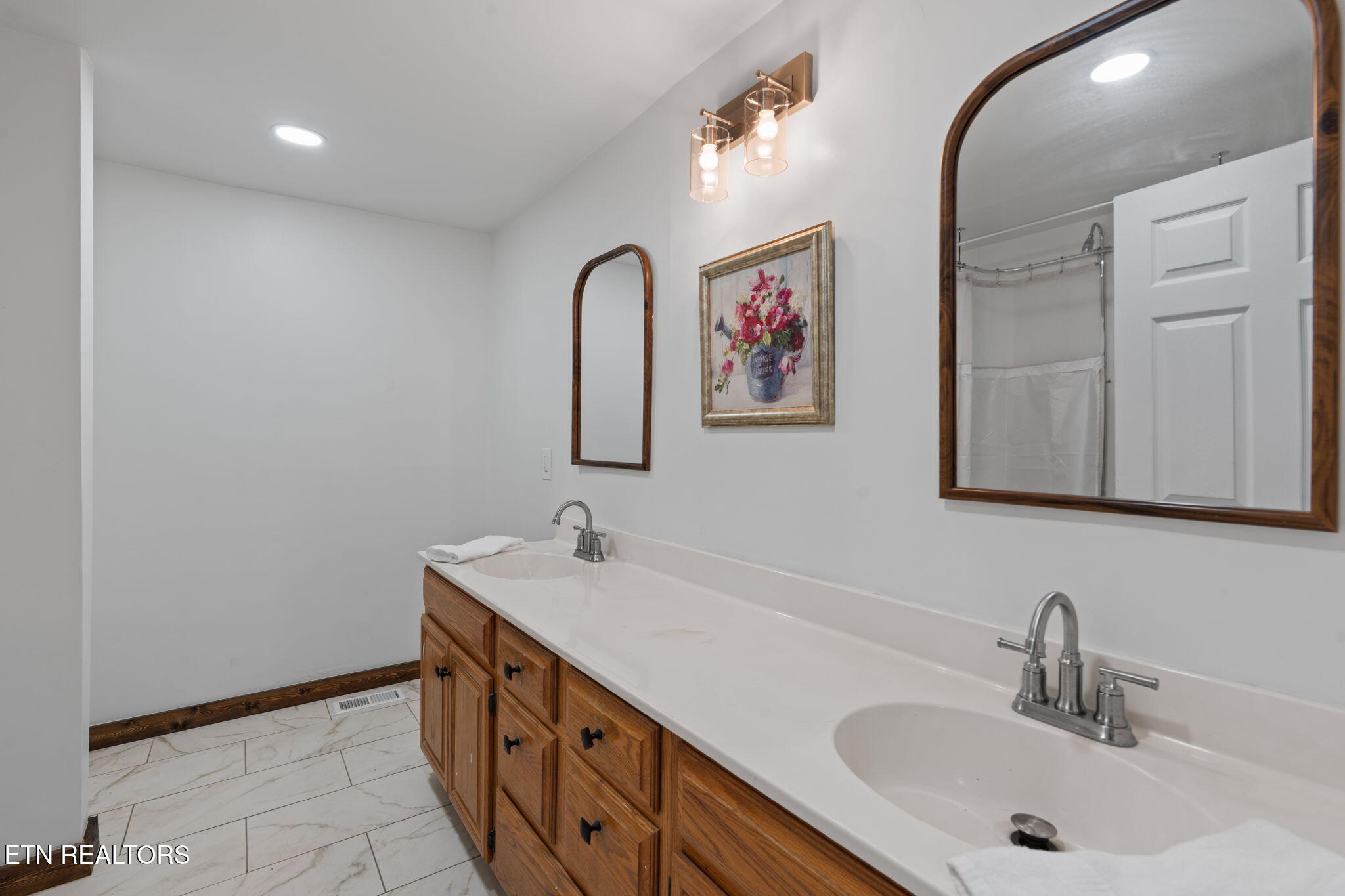 852 County Road 422 Englewood TN 37329