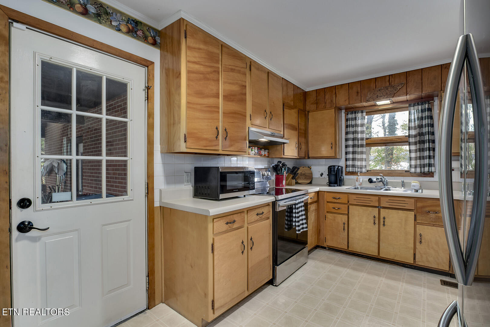 410 Douglas Lane Clinton TN 37716